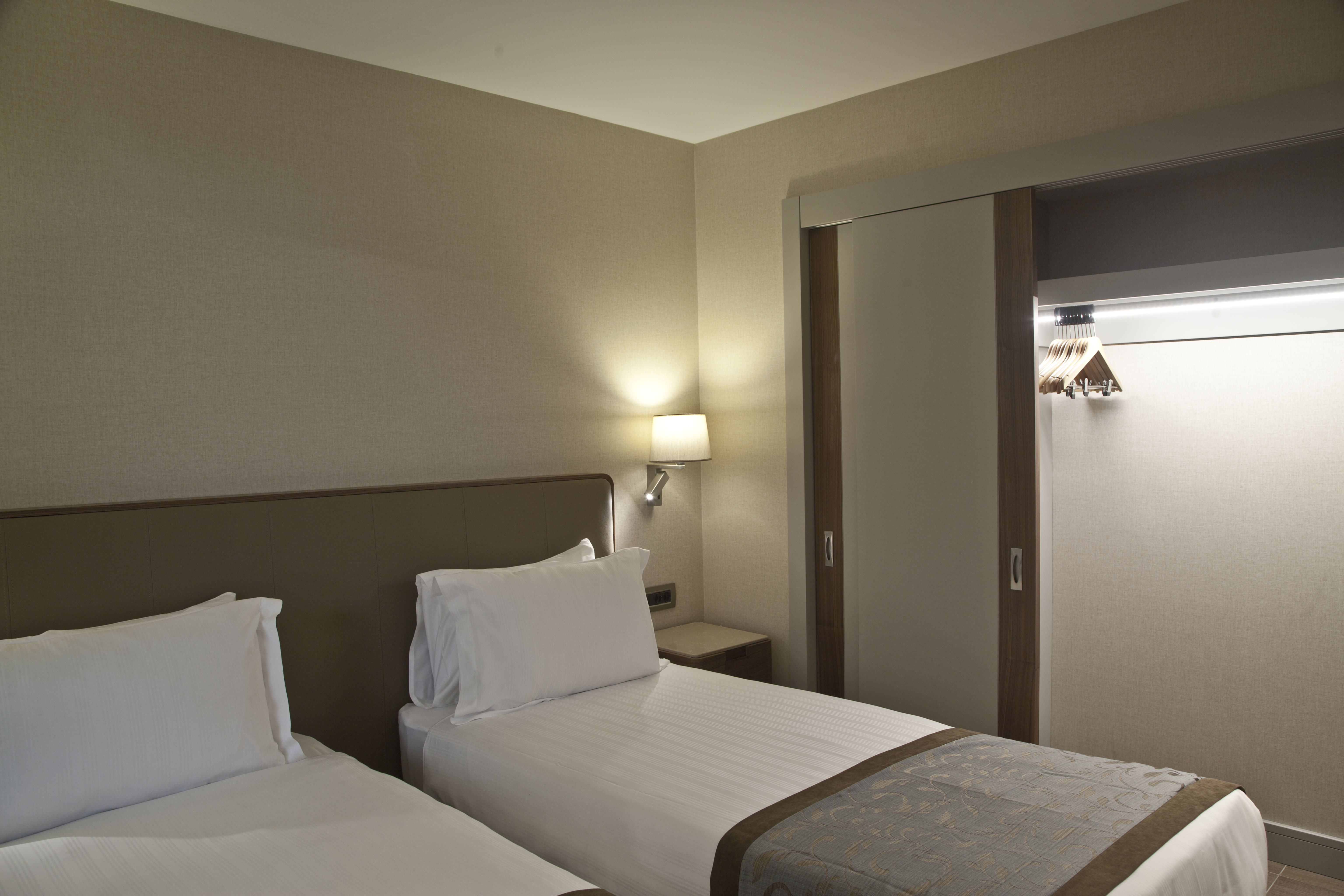 Tzl Suites