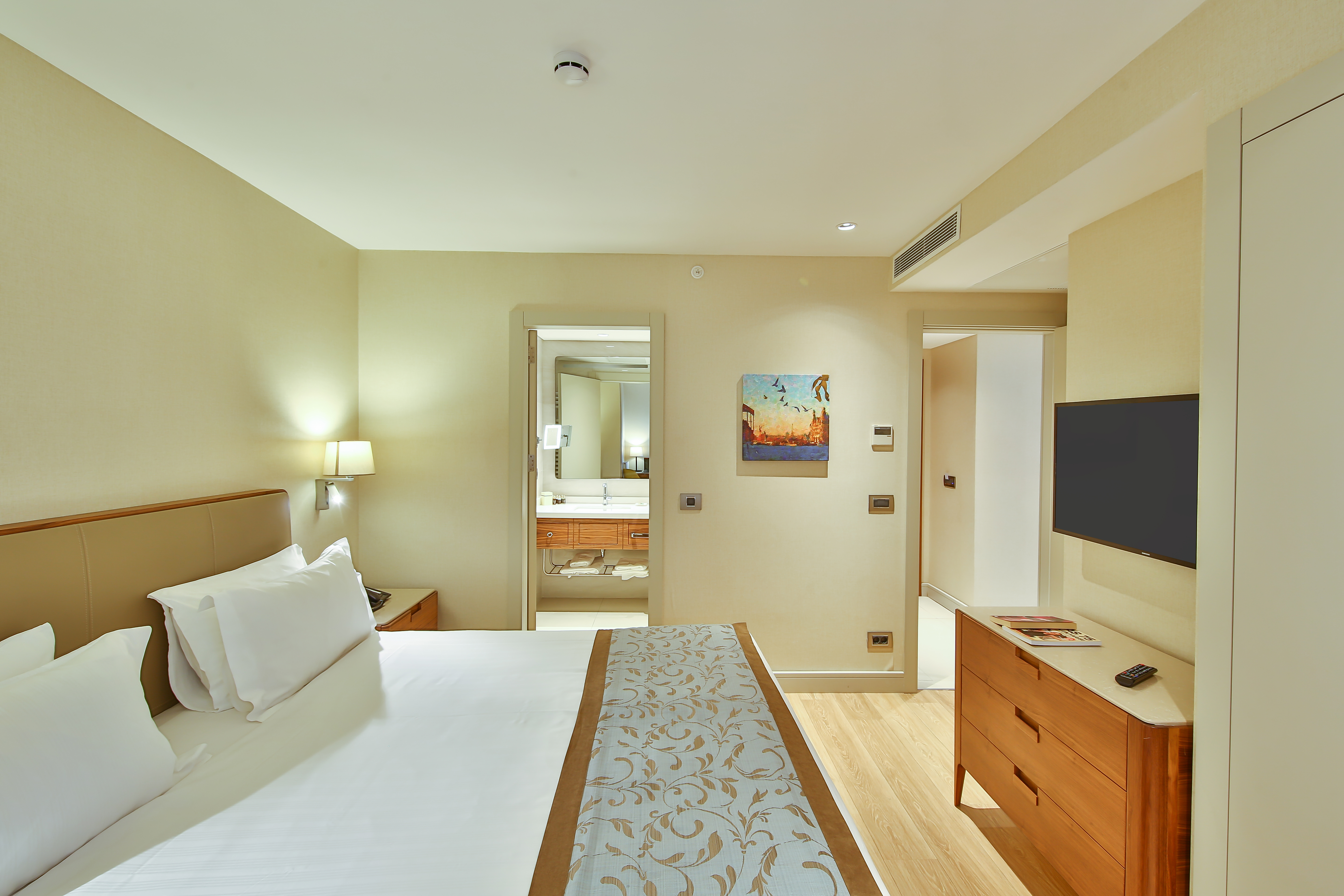 Tzl Suites