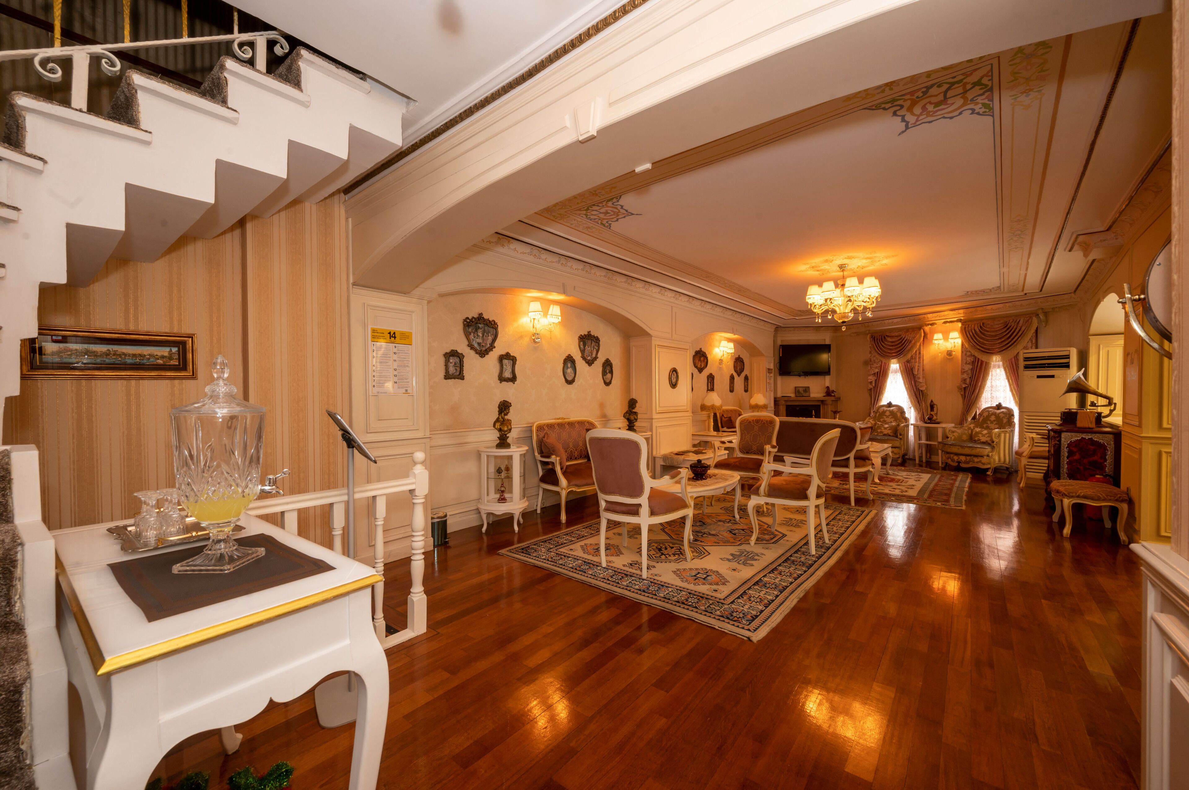 Villa Paradiso Hotel