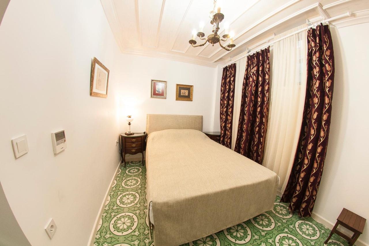 Villa Pera Suite Hotel