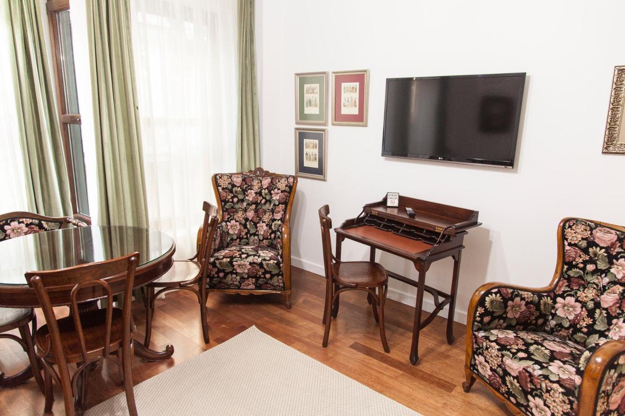 Villa Pera Suite Hotel