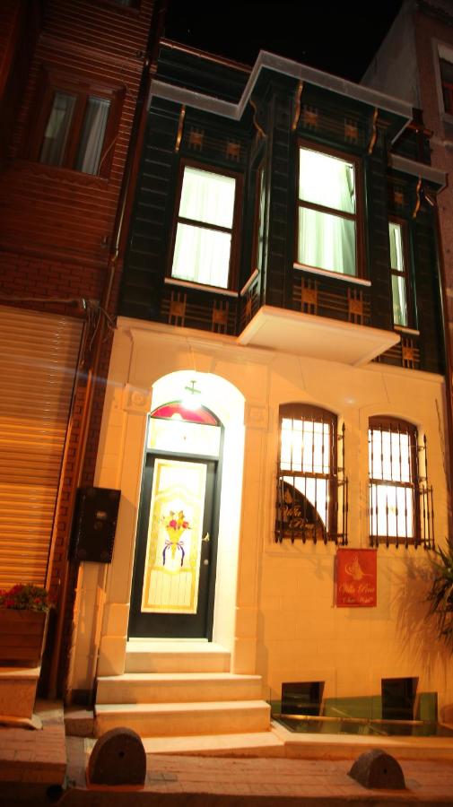 Villa Pera Suite Hotel