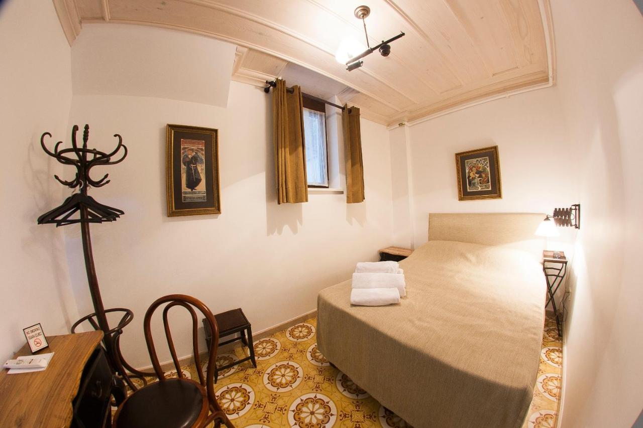 Villa Pera Suite Hotel