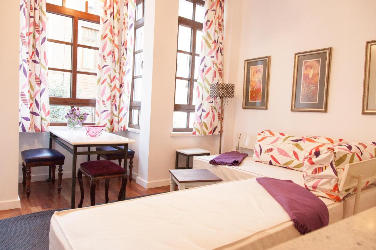 Villa Pera Suite Hotel