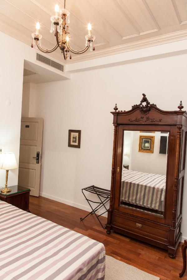 Villa Pera Suite Hotel