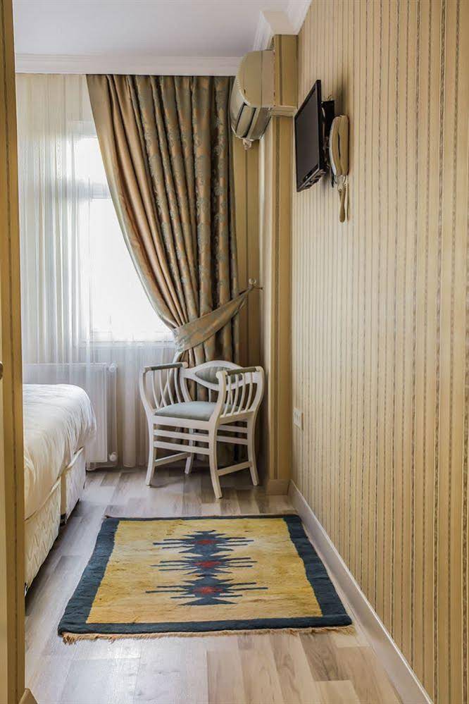 Walnut Shell Hotel