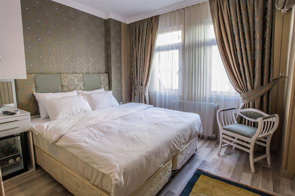 Walnut Shell Hotel