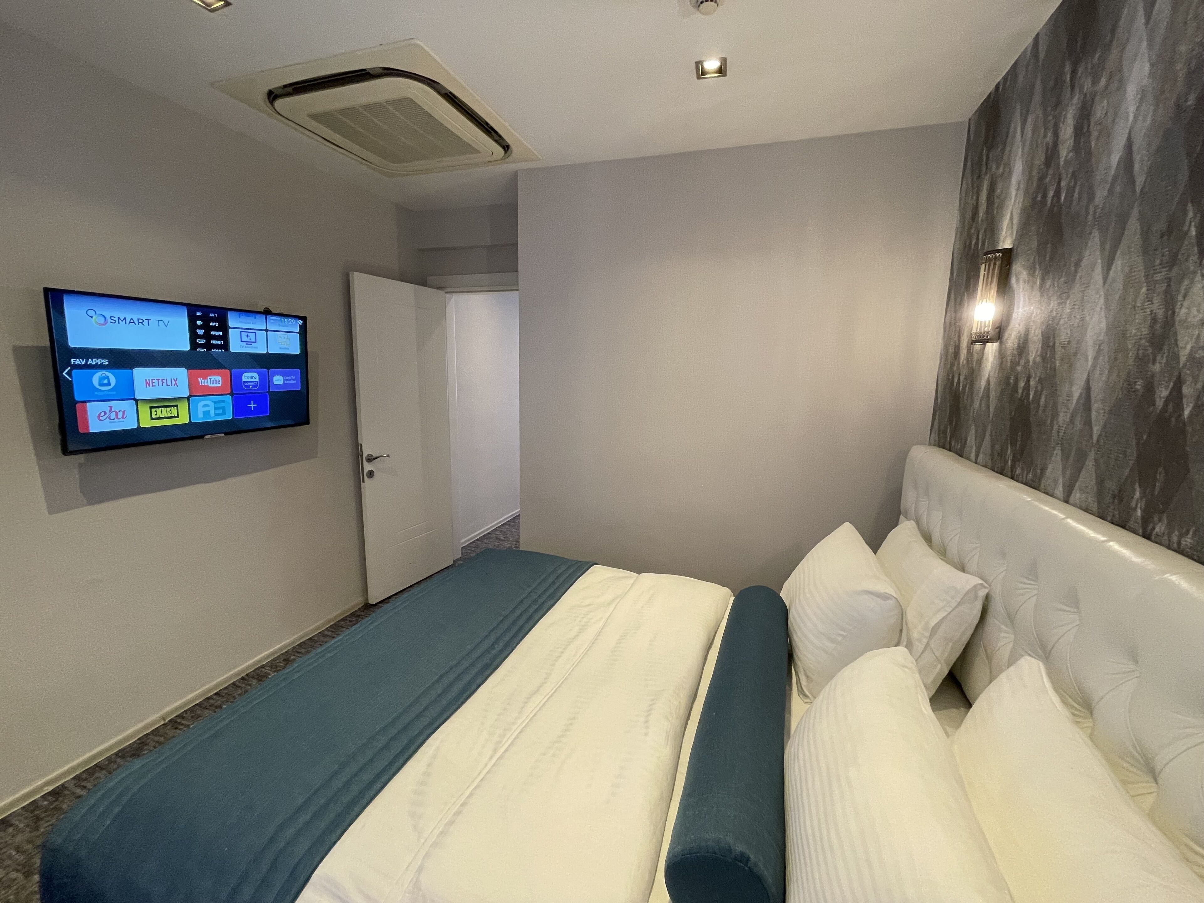 Weingart Port Hotel