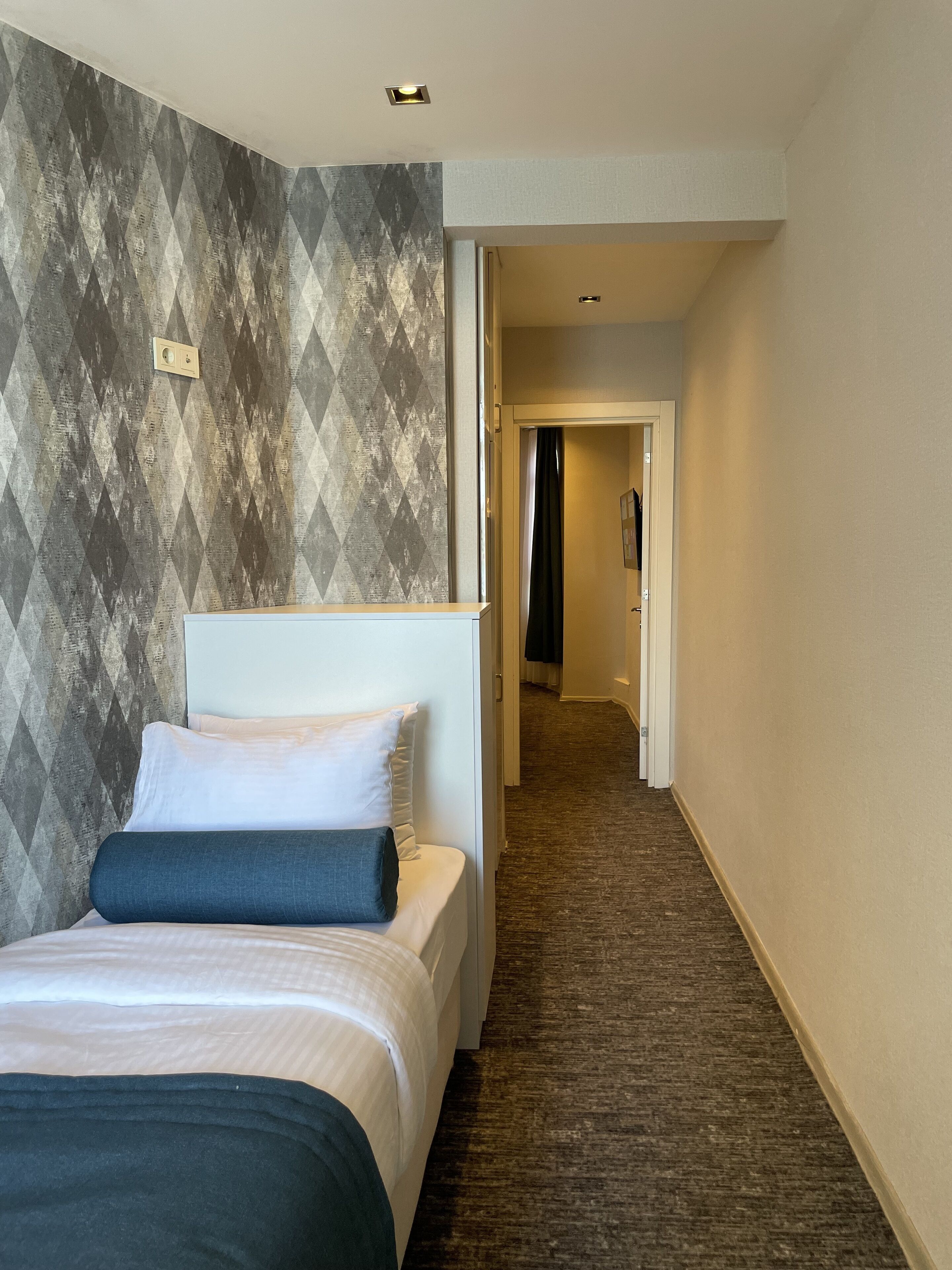 Weingart Port Hotel