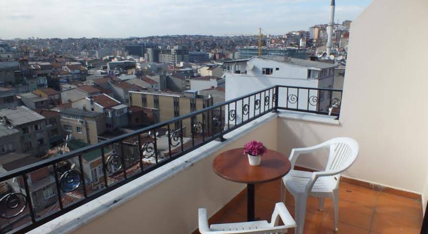 Taksim City Hostel