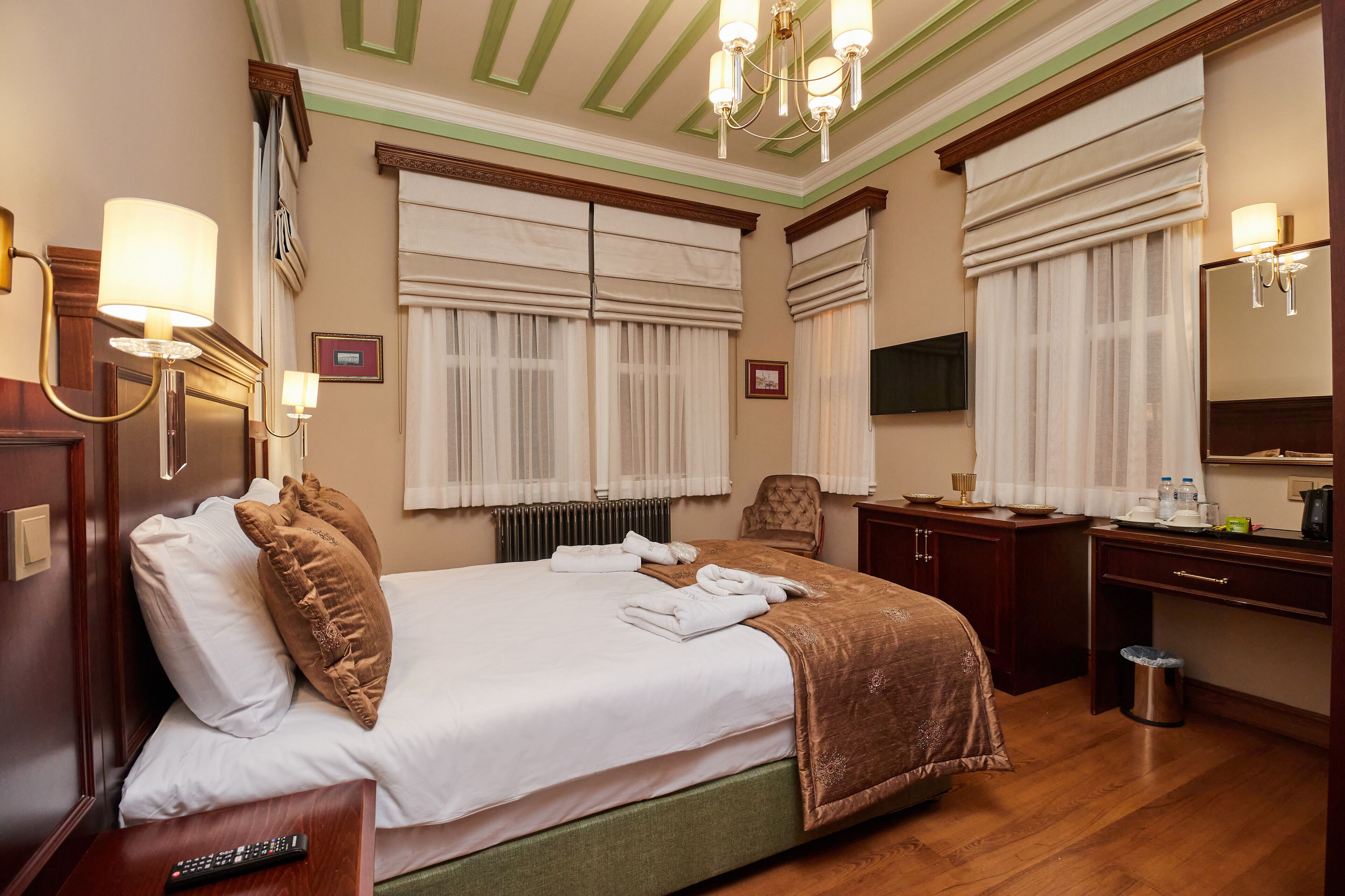 White Palace Old City Boutique Hotel