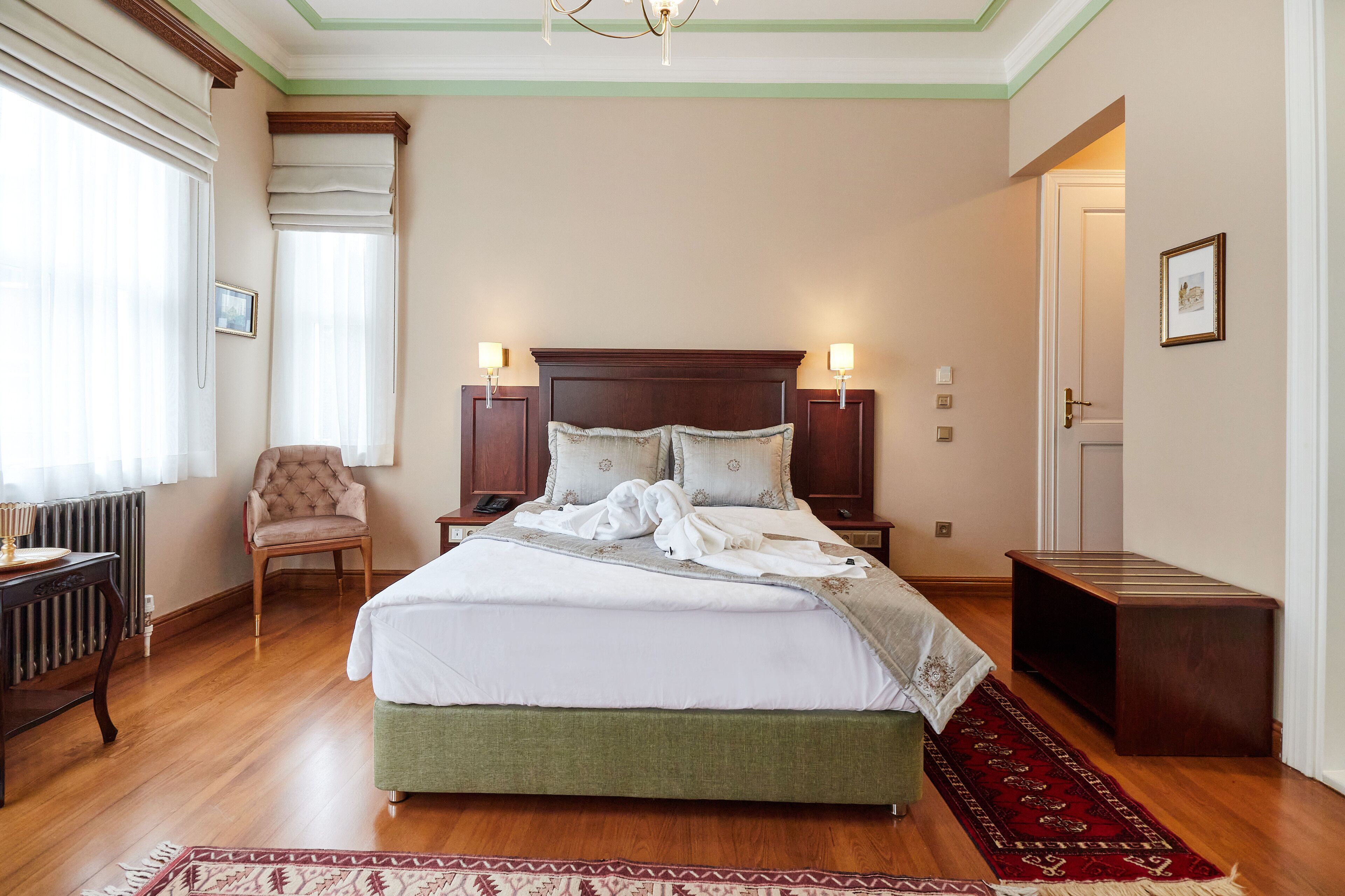 White Palace Old City Boutique Hotel