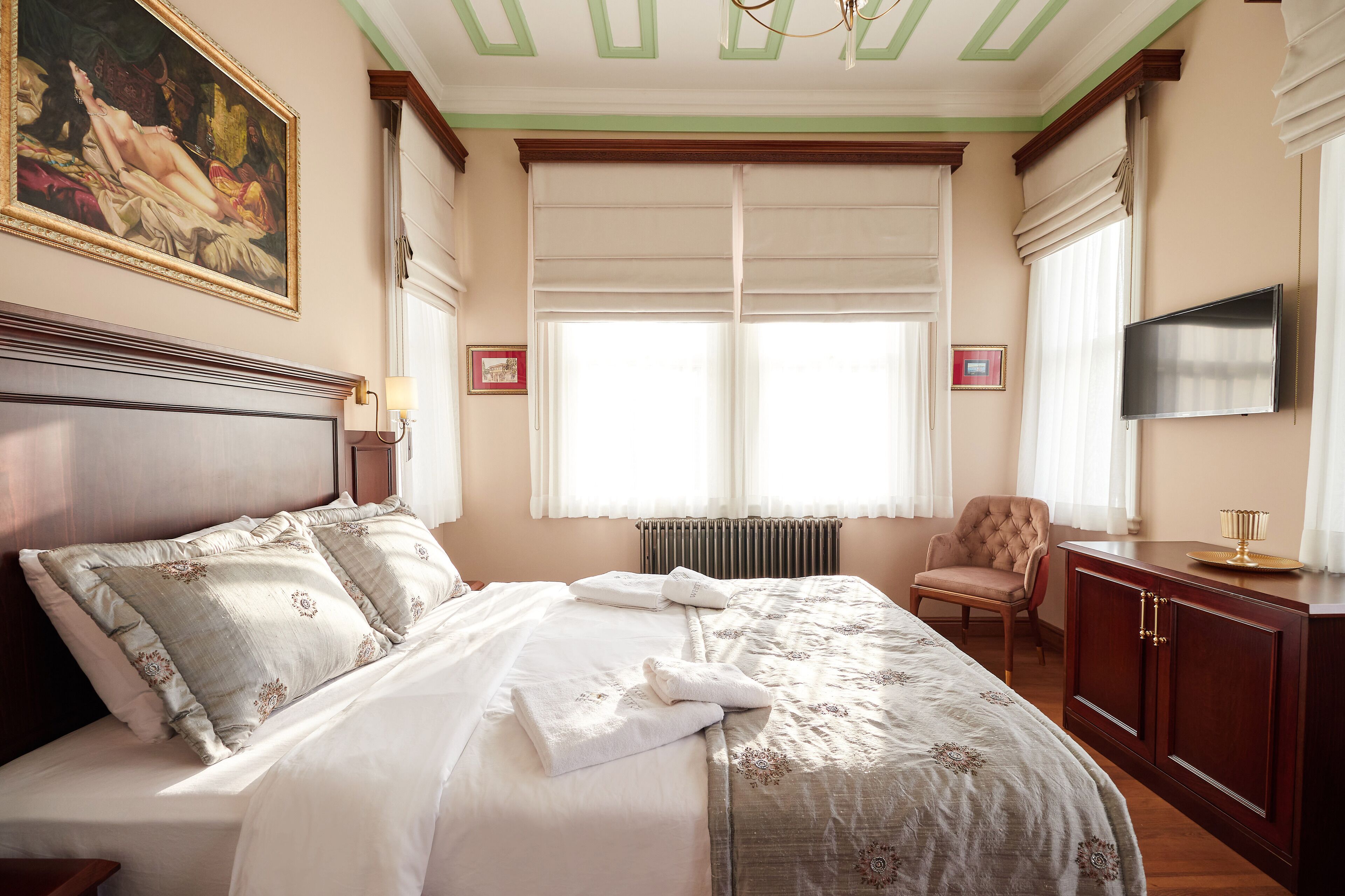 White Palace Old City Boutique Hotel