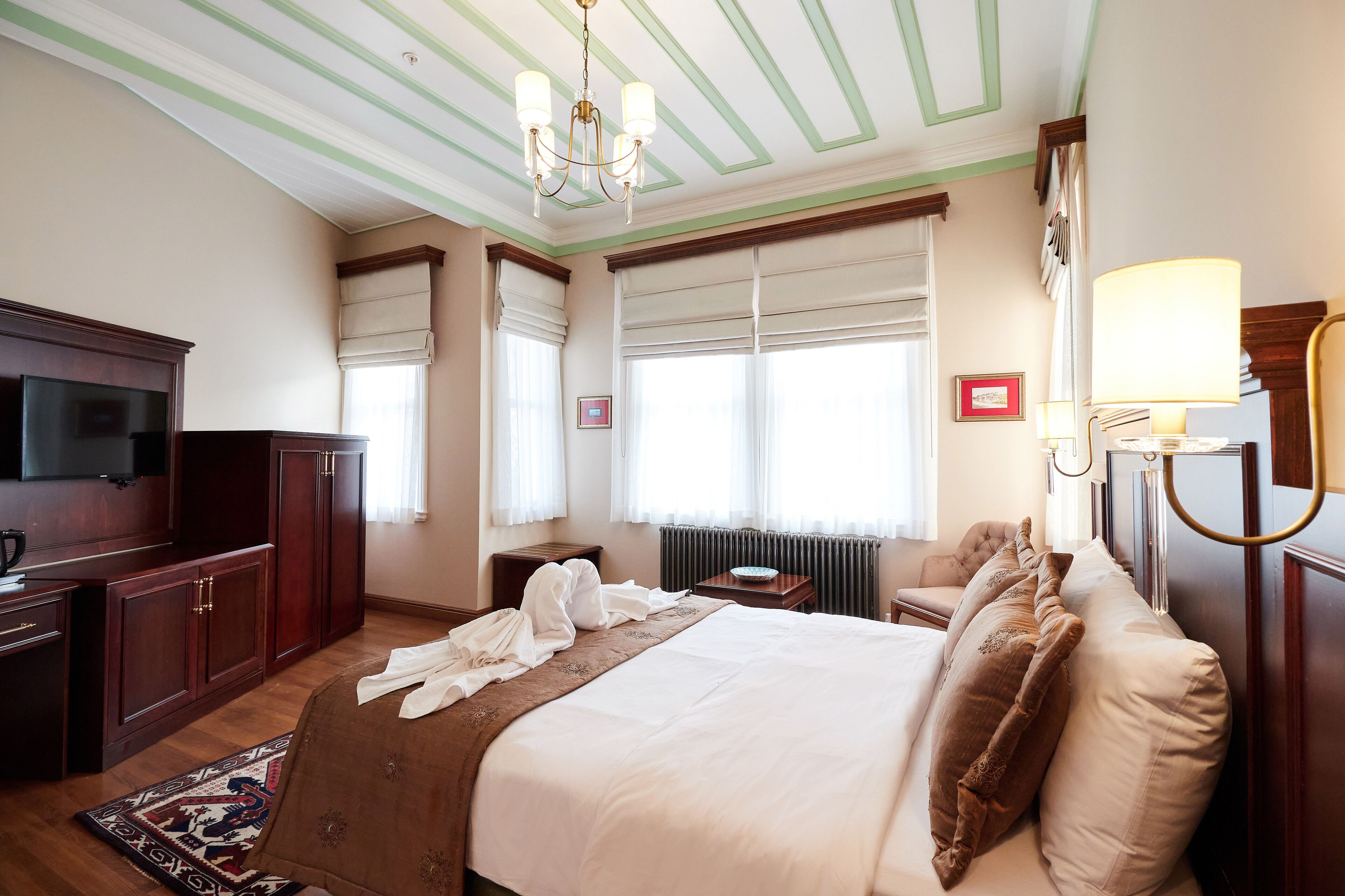 White Palace Old City Boutique Hotel