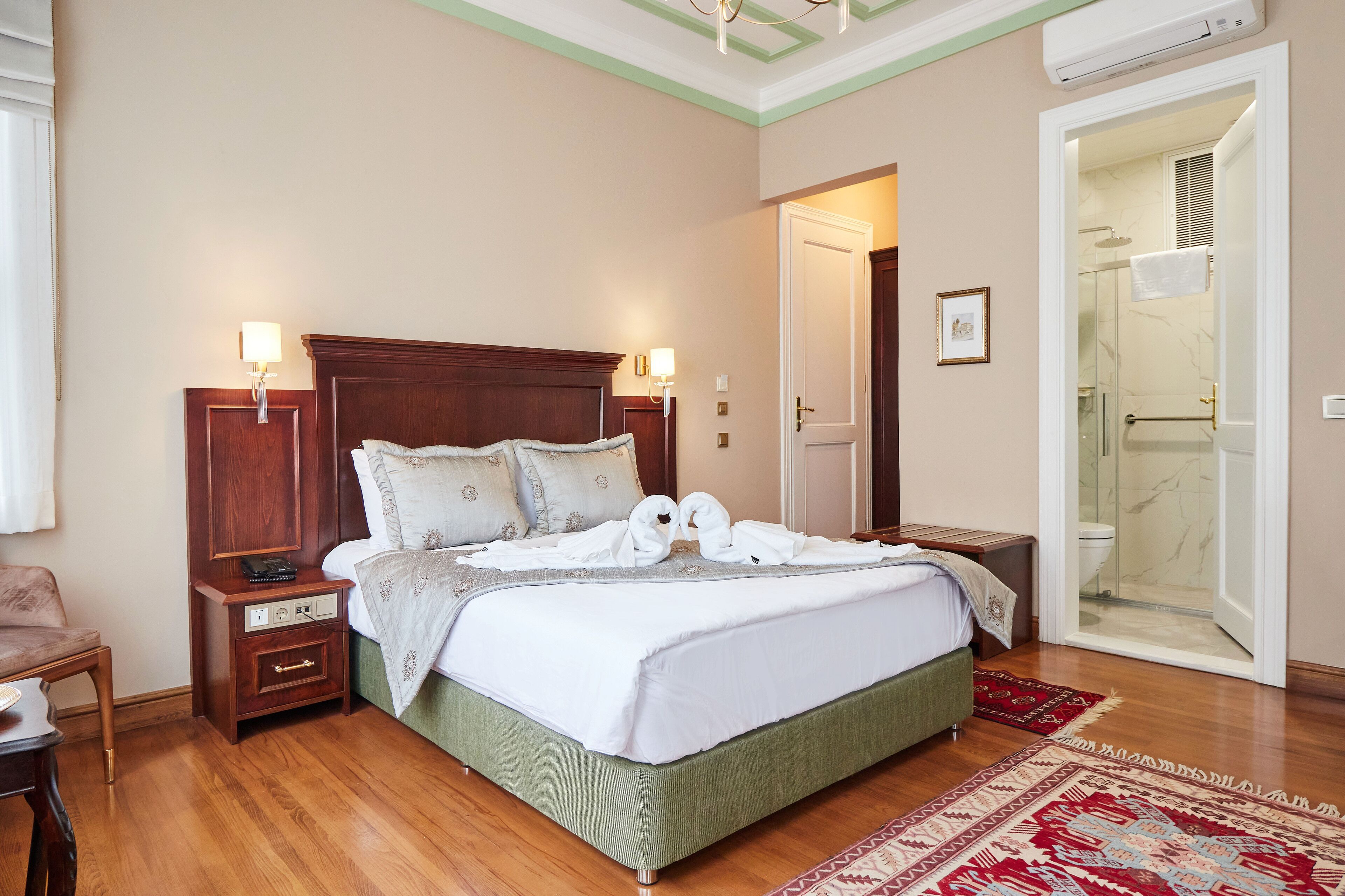 White Palace Old City Boutique Hotel