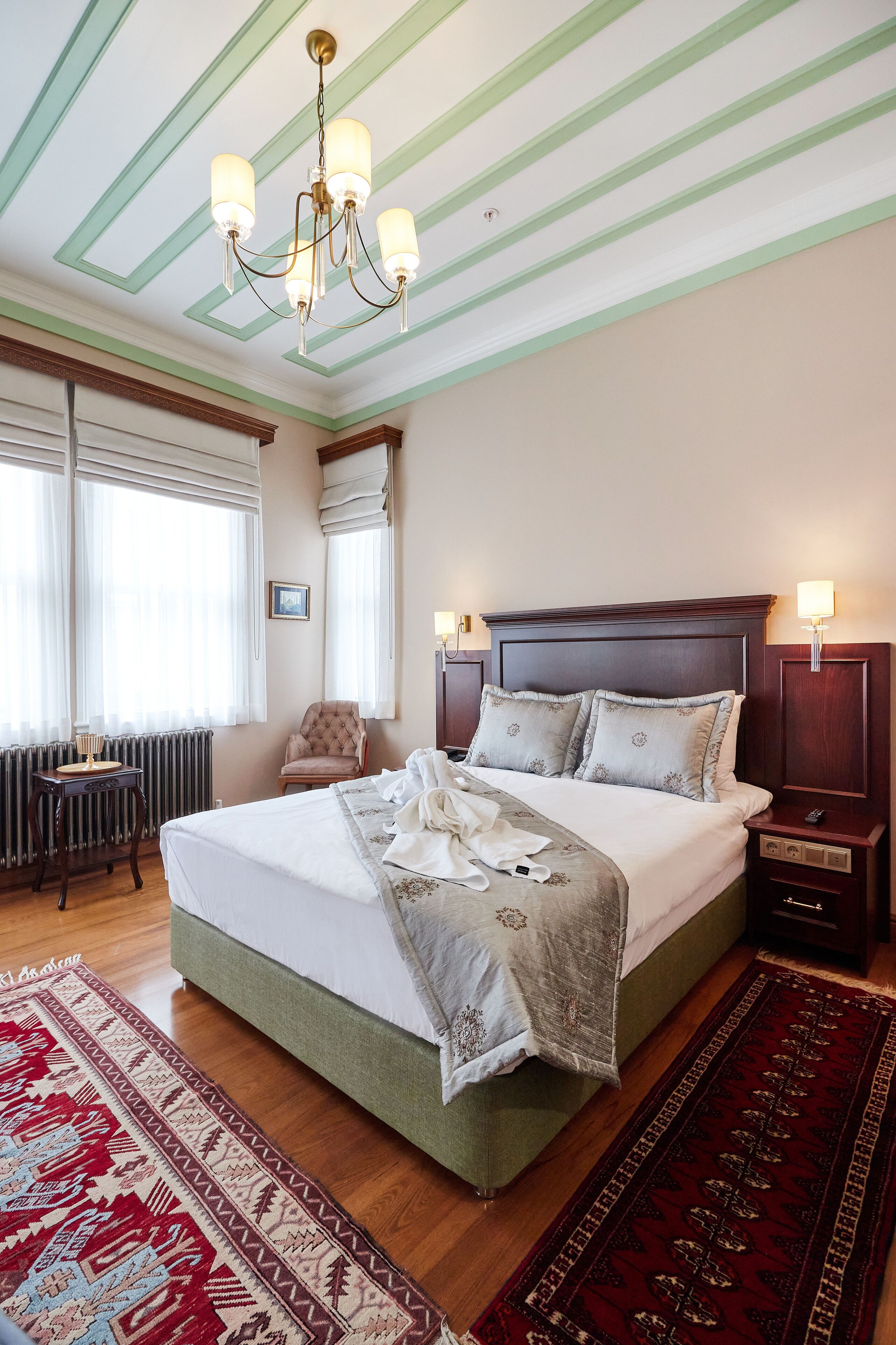 White Palace Old City Boutique Hotel