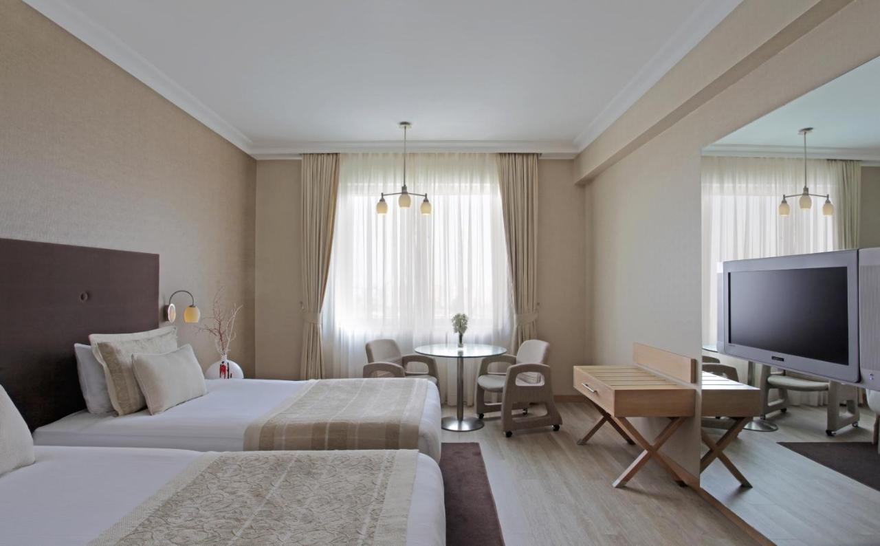 WOW Airport Hotel