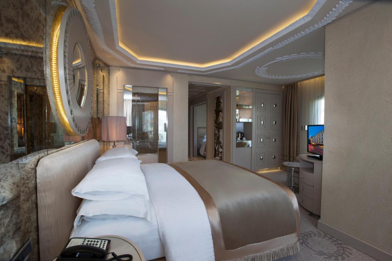 Wyndham Grand Istanbul Kalamis Marina Hotel
