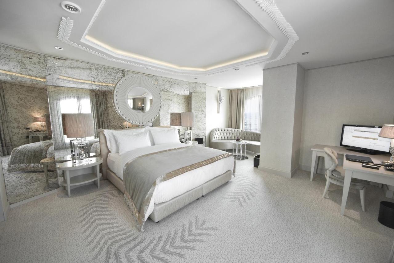 Wyndham Grand Istanbul Kalamis Marina Hotel