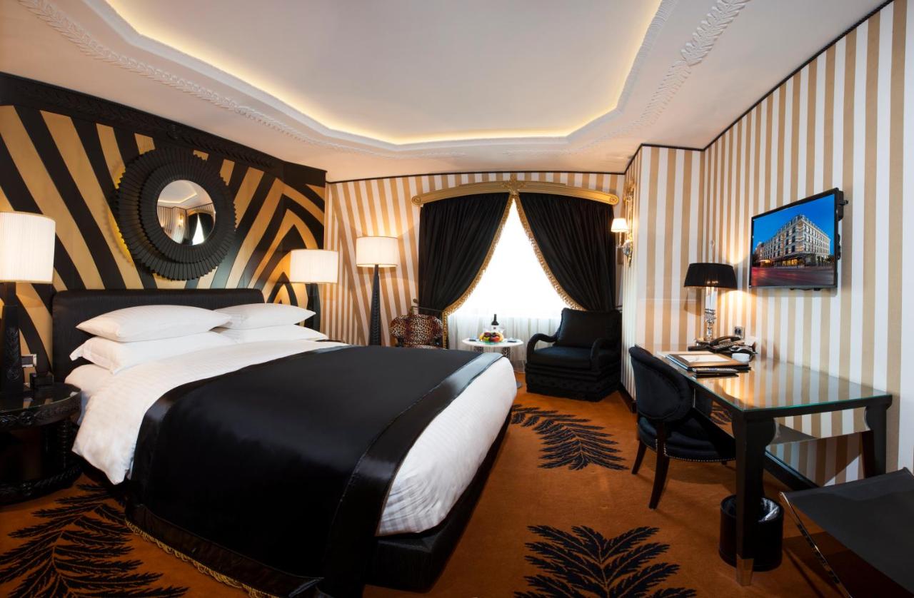 Wyndham Grand Istanbul Kalamis Marina Hotel