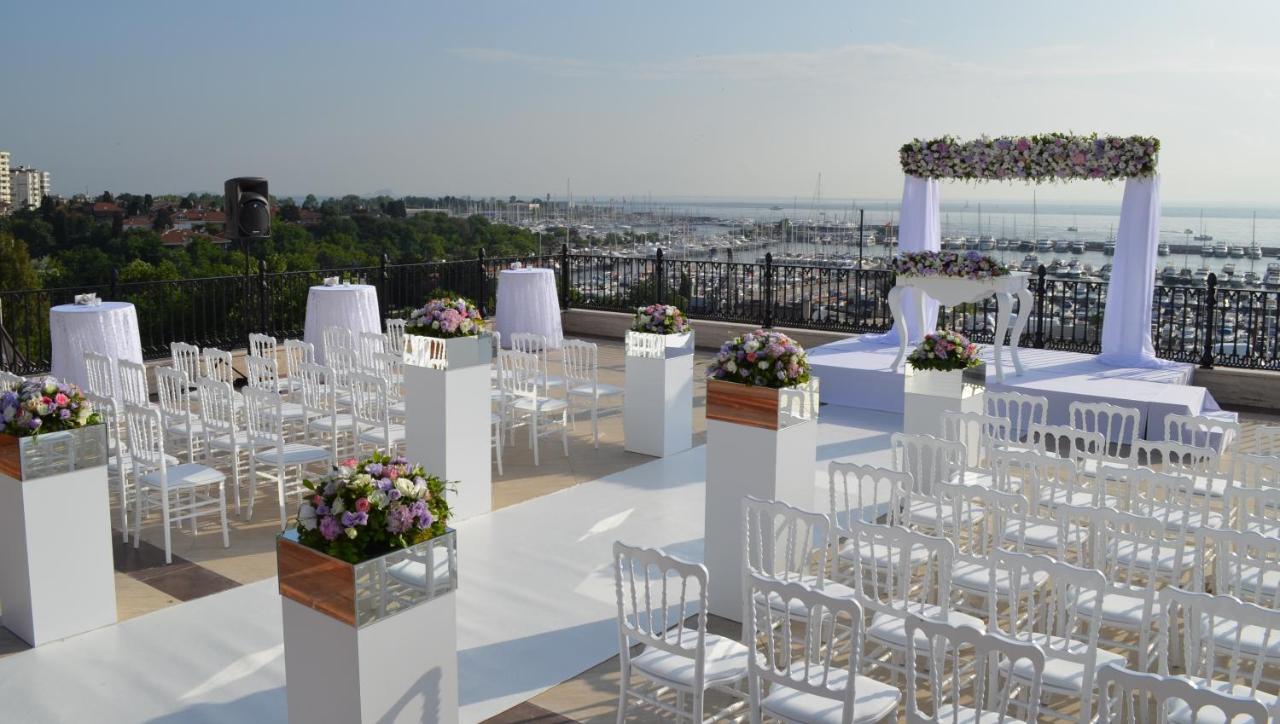 Wyndham Grand Istanbul Kalamis Marina Hotel
