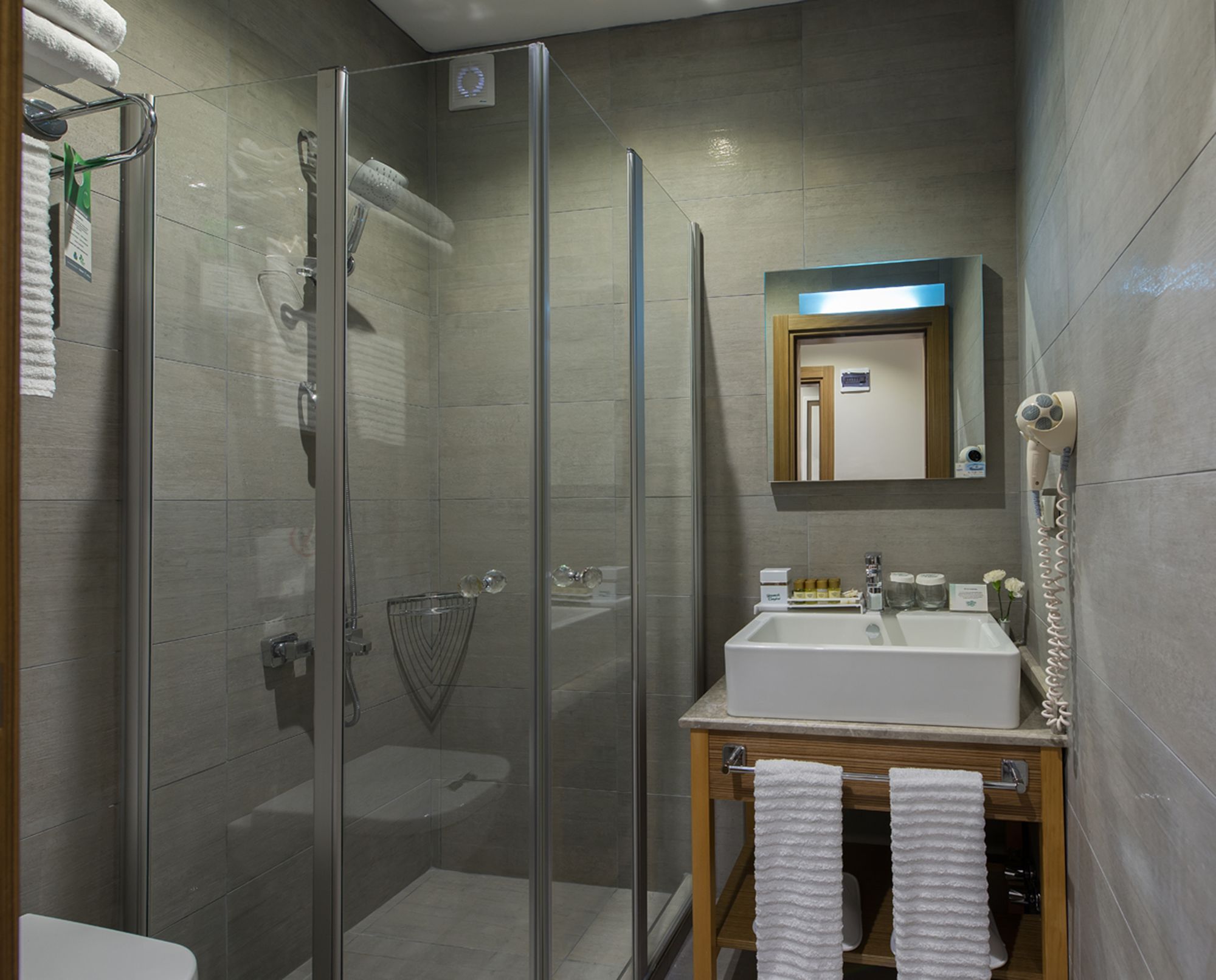 Yasmak Comfort Hotel