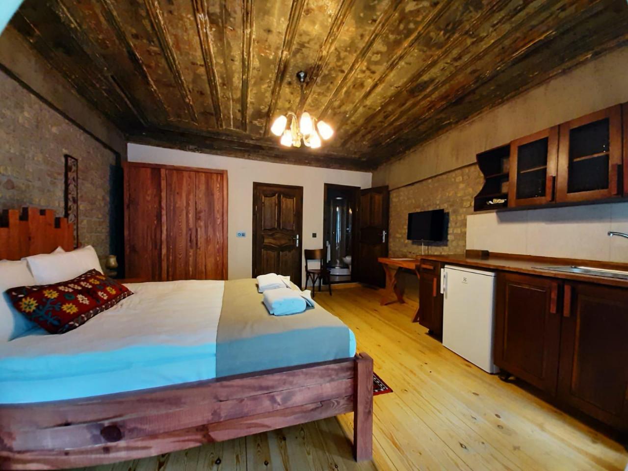Maria Balat Hotel