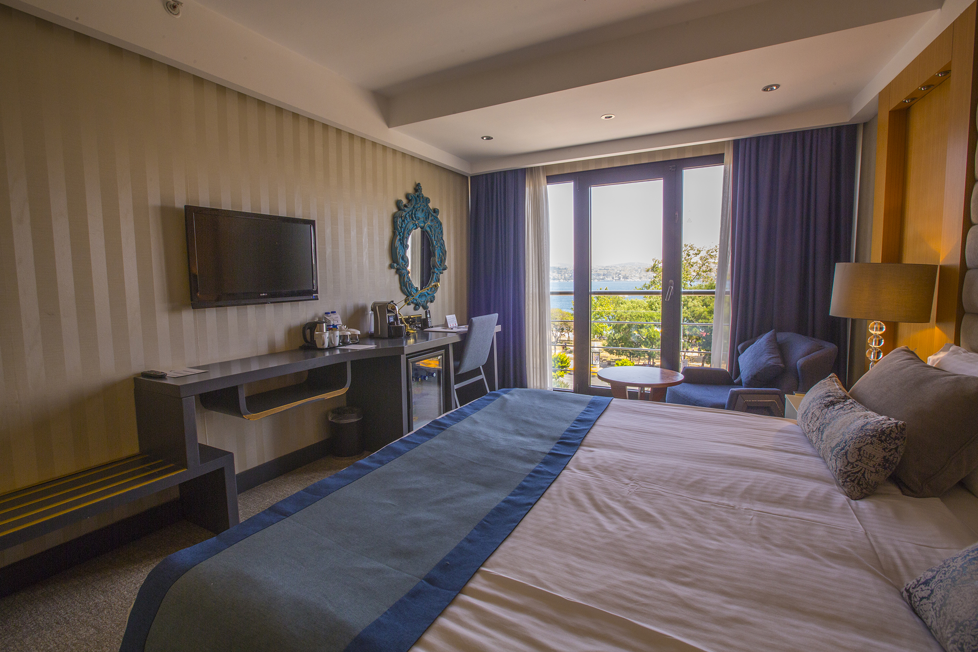 Zimmer Bosphorus Hotel