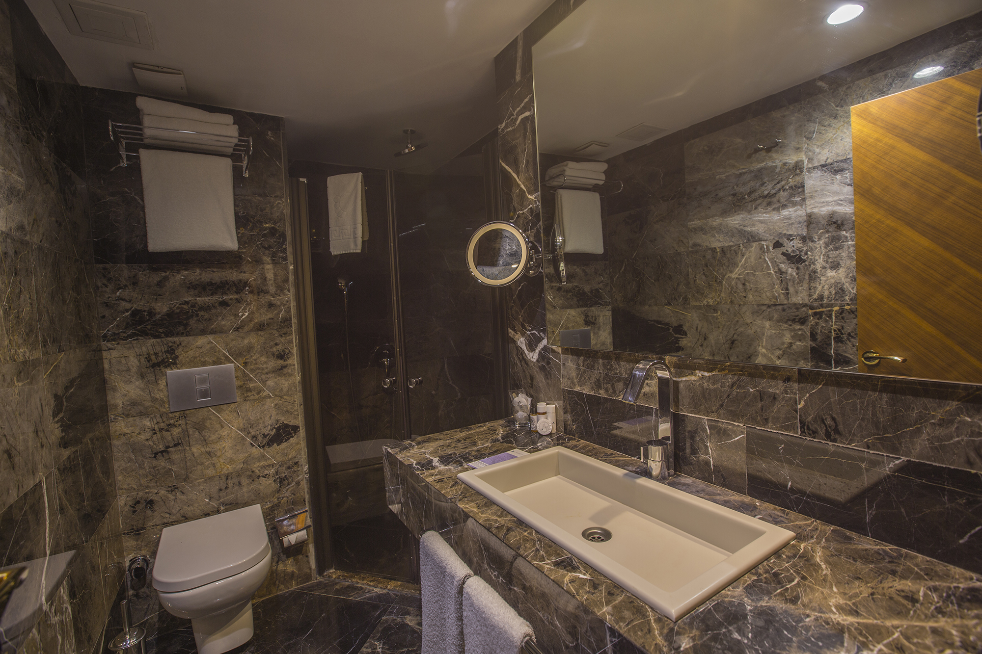 Zimmer Bosphorus Hotel