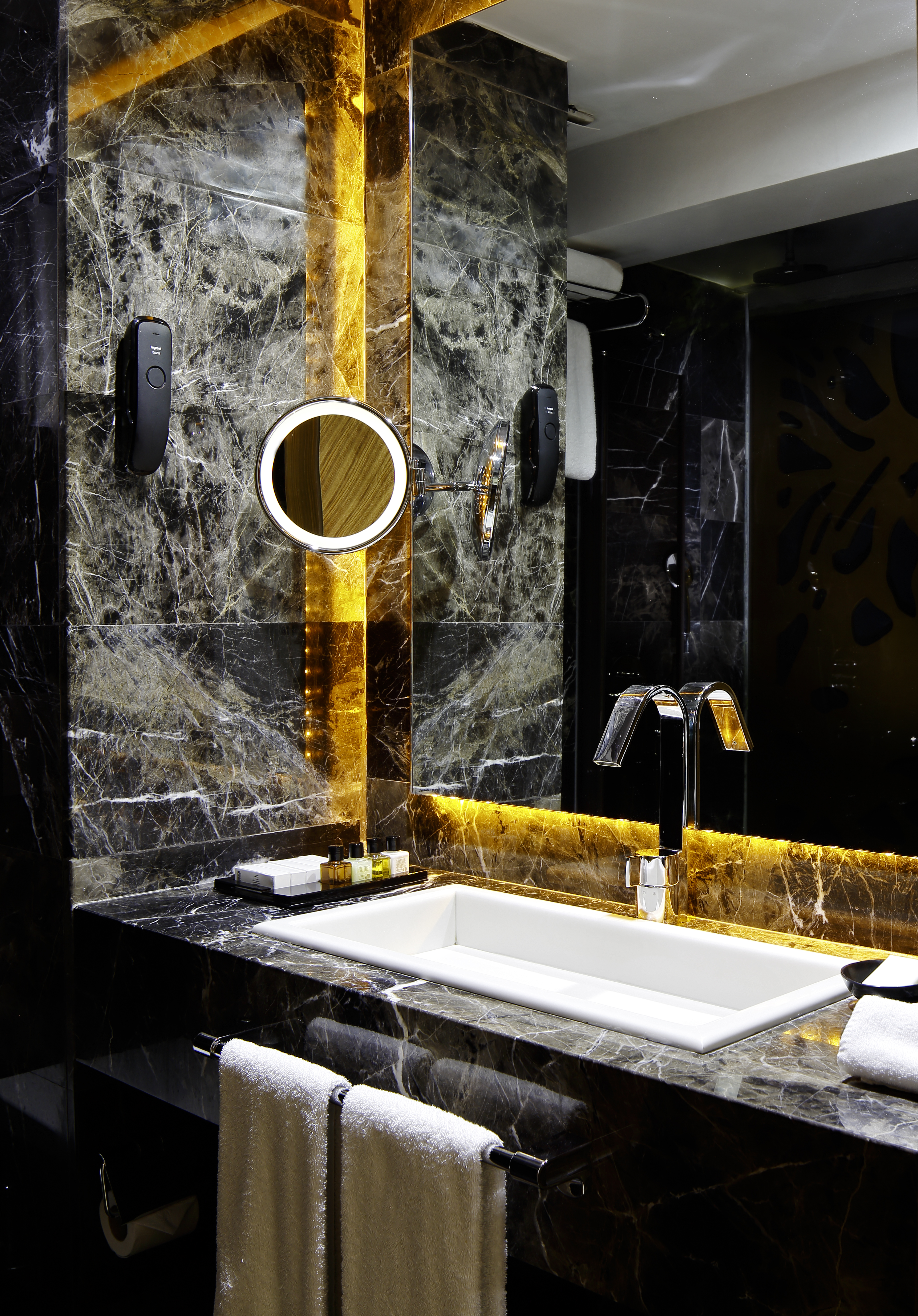 Zimmer Bosphorus Hotel