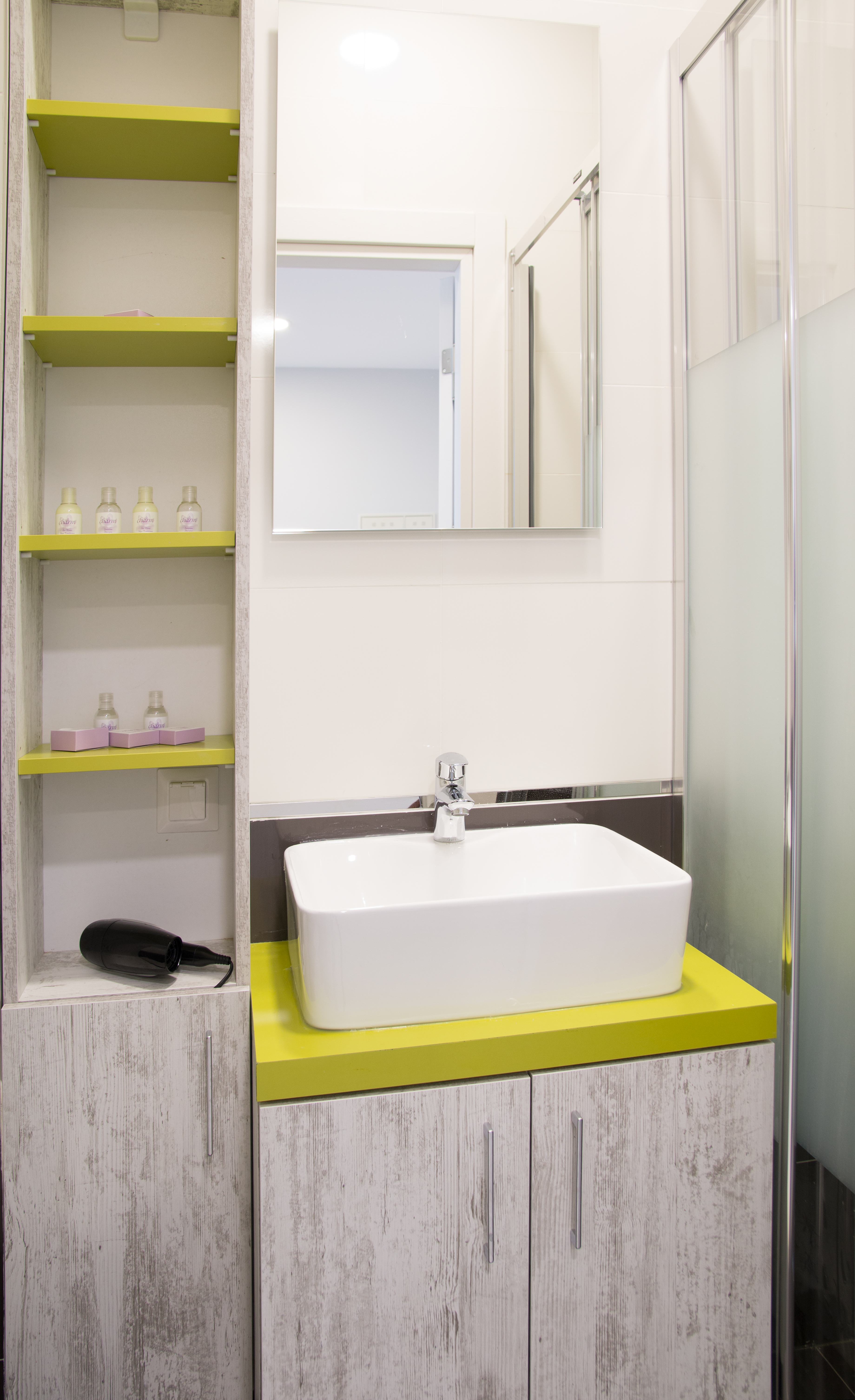 Zin D Home Dudullu Suits