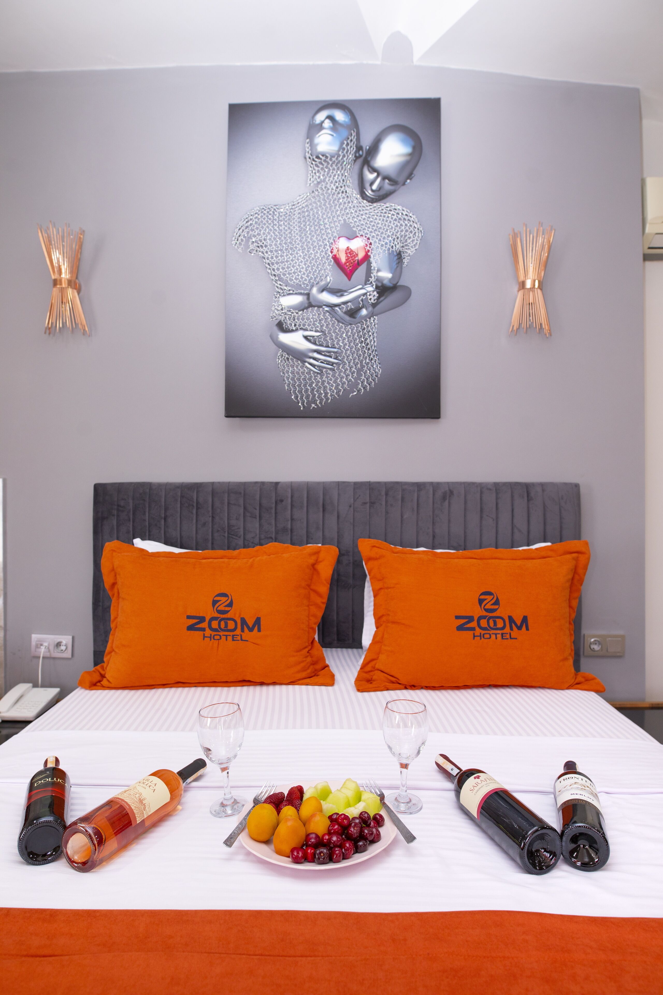 Zoom Hotel