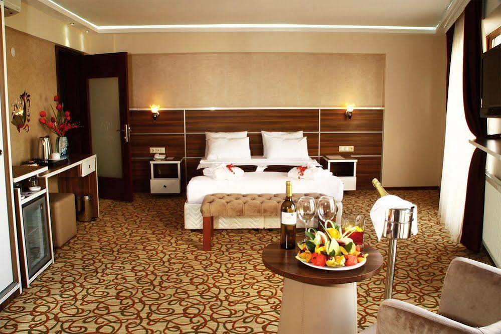 Hotel Perama
