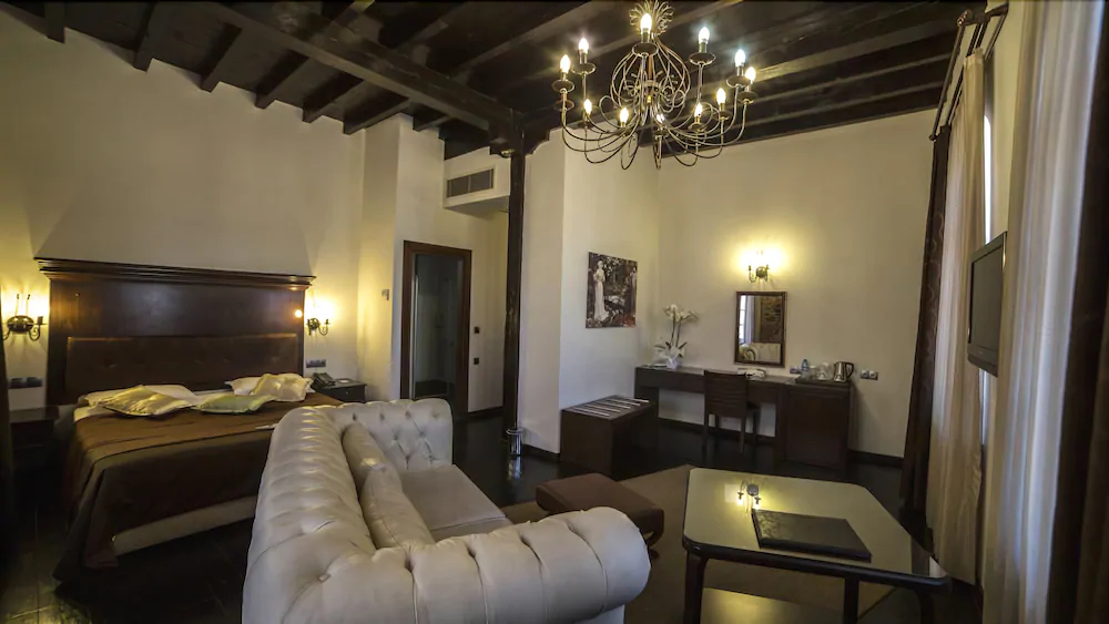 Panderma Port Hotel