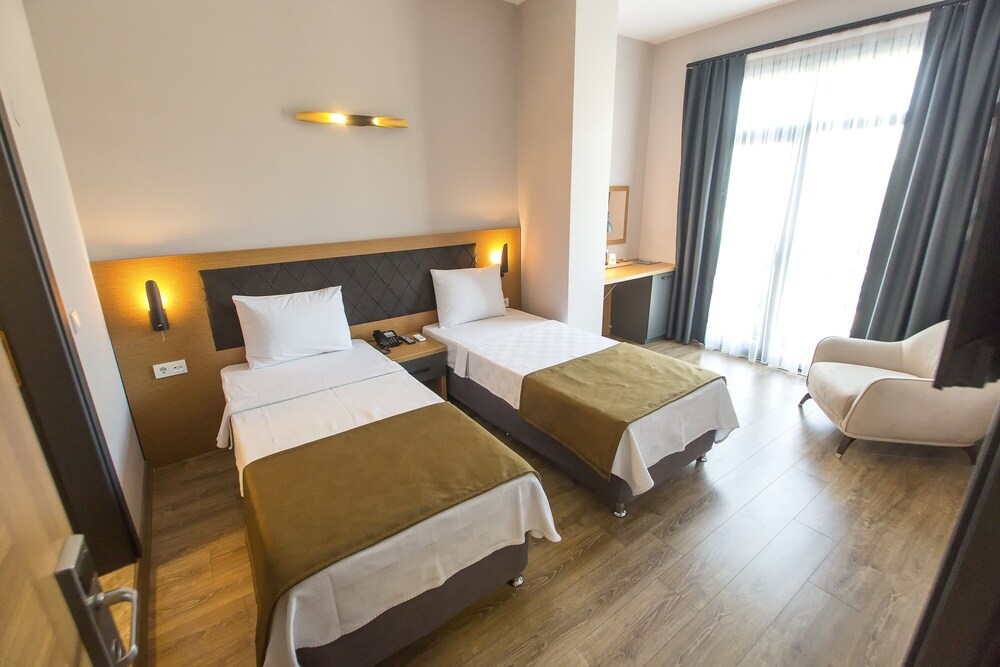 Big Point Plus Hotel