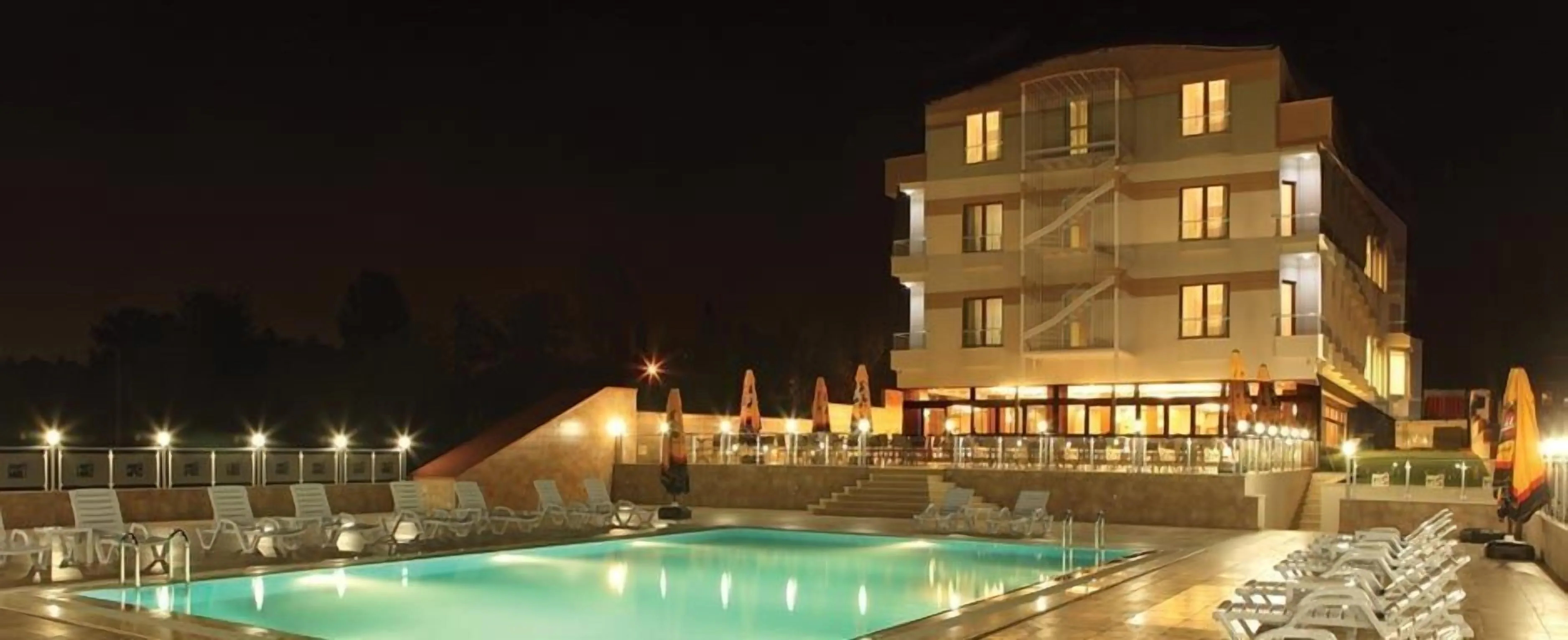 Double Royal Hotel