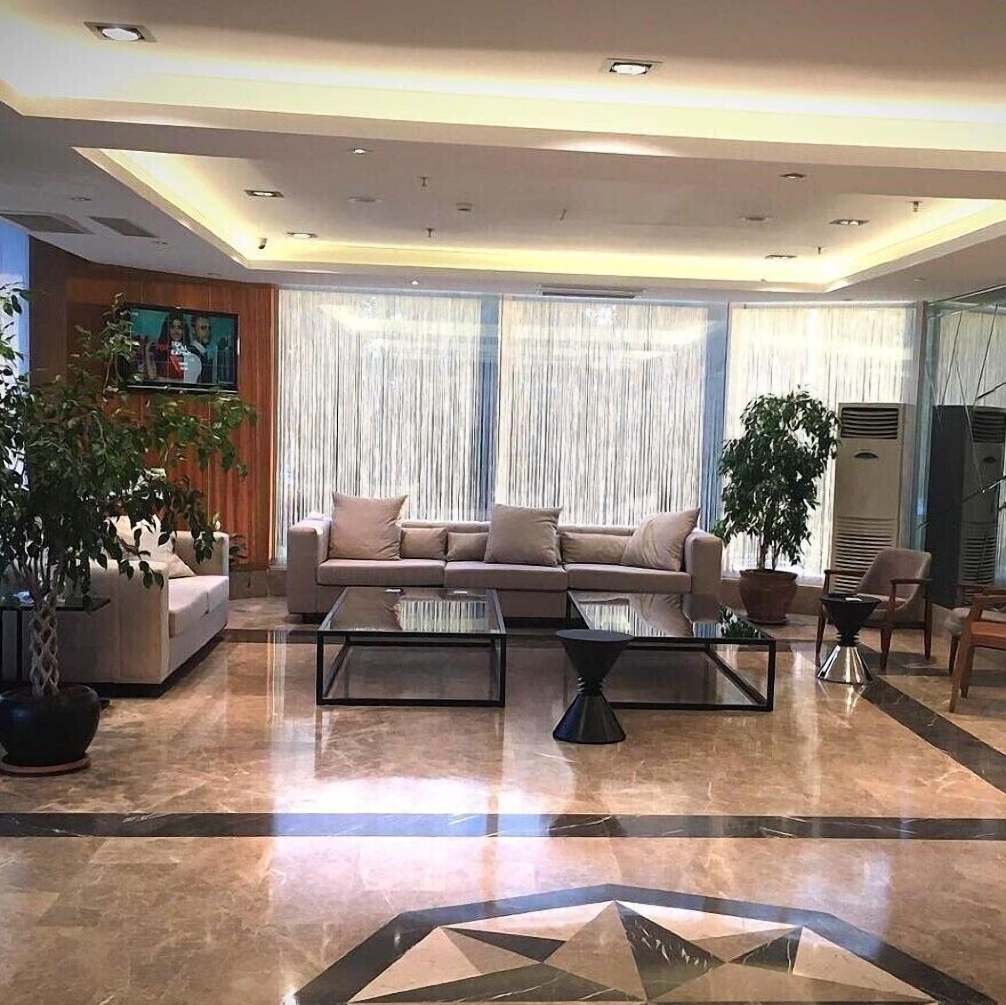 Double Royal Hotel