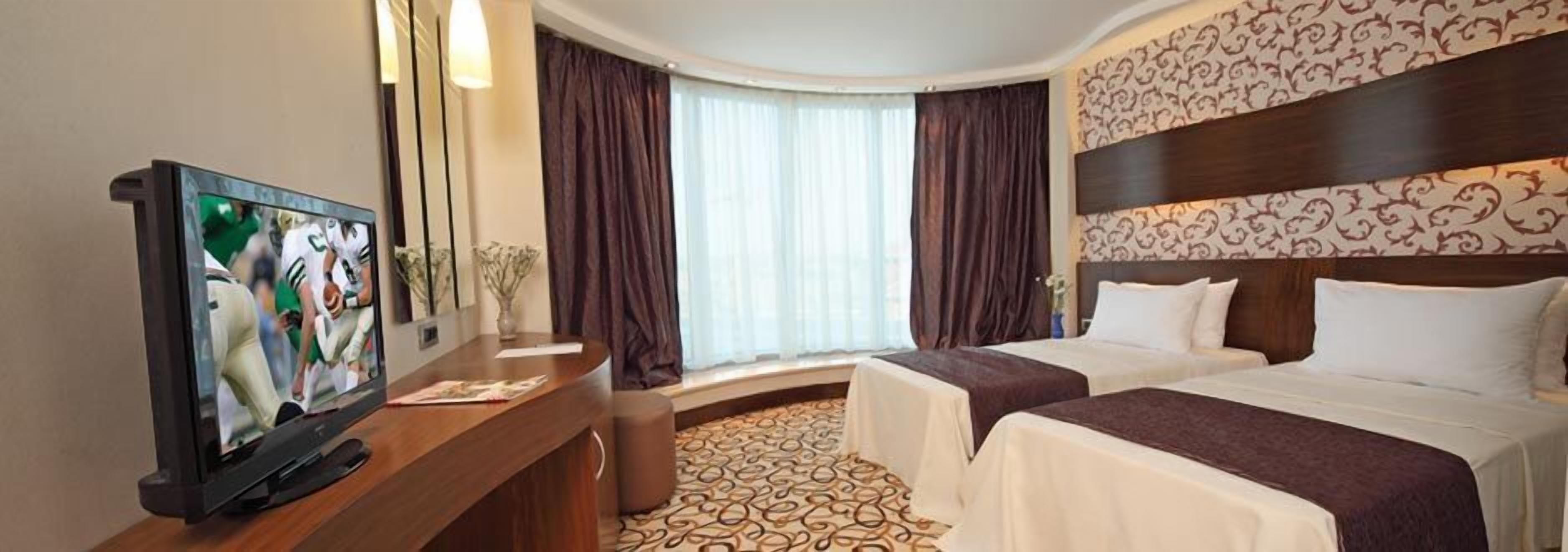 Double Royal Hotel