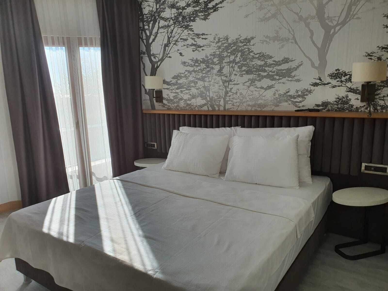 Double Royal Hotel