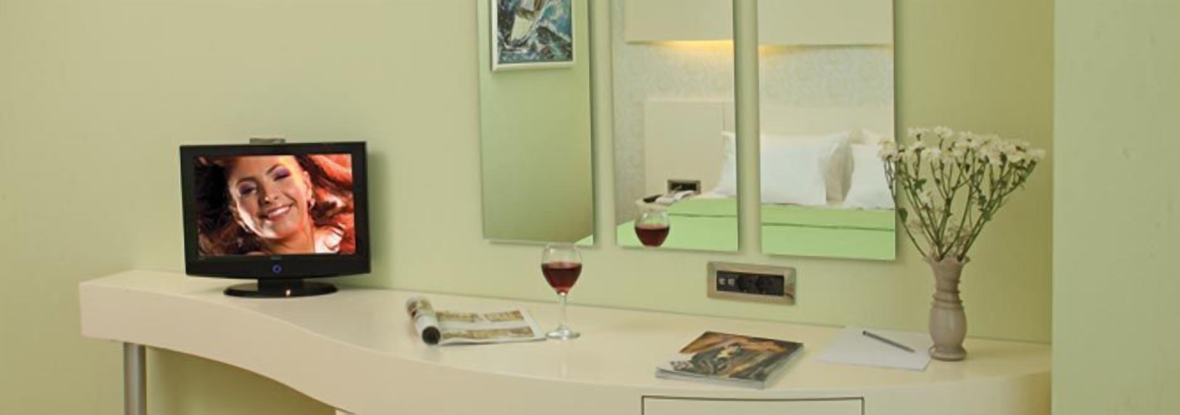 Double Royal Hotel