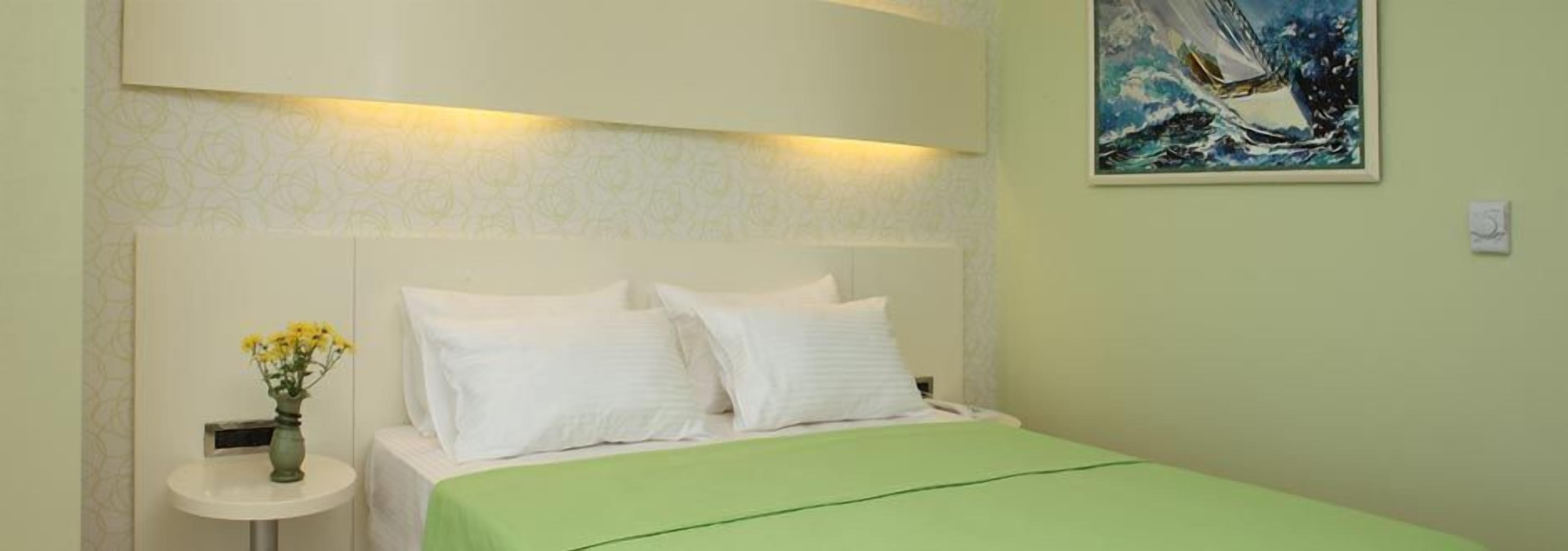 Double Royal Hotel