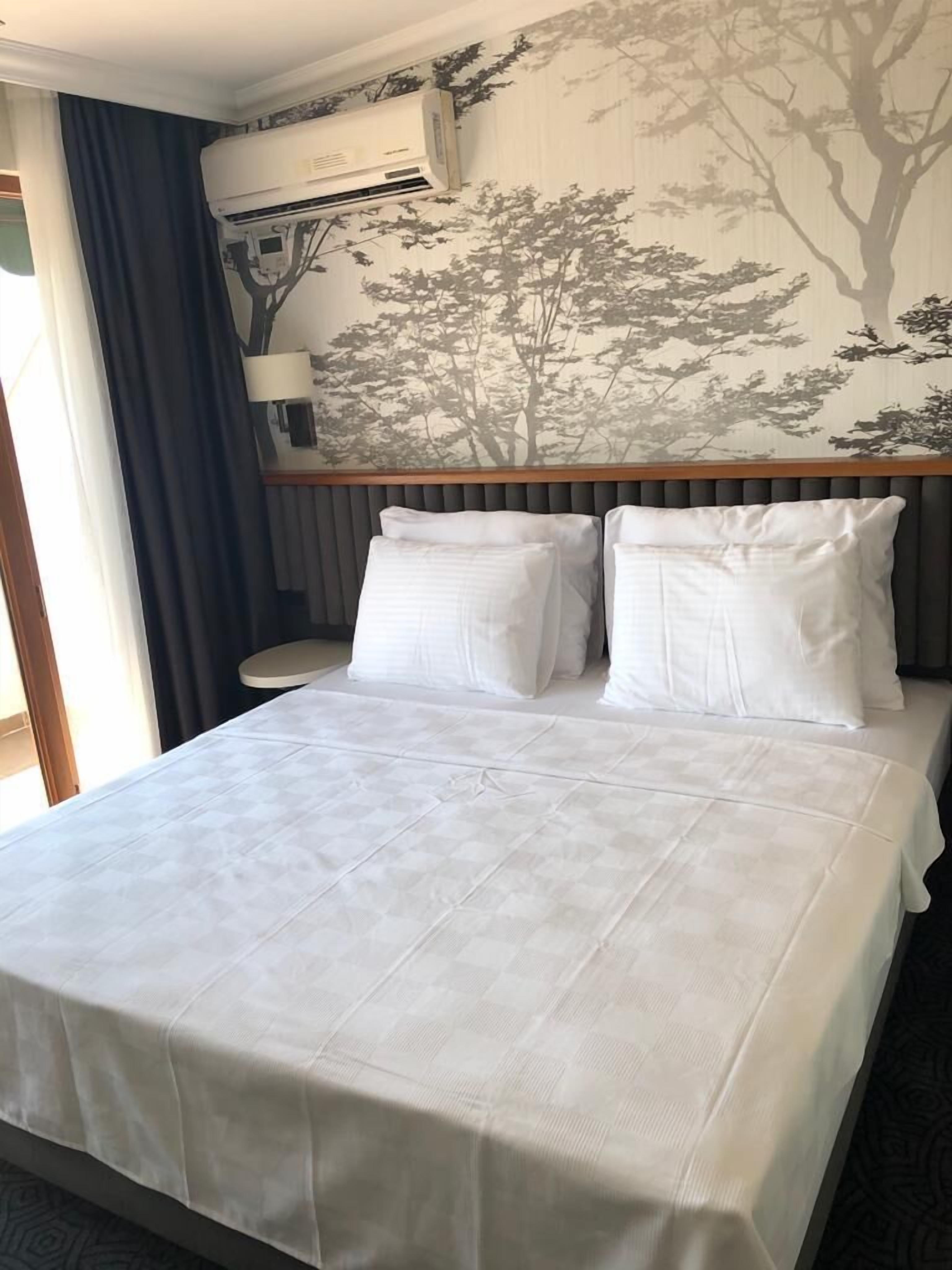 Double Royal Hotel