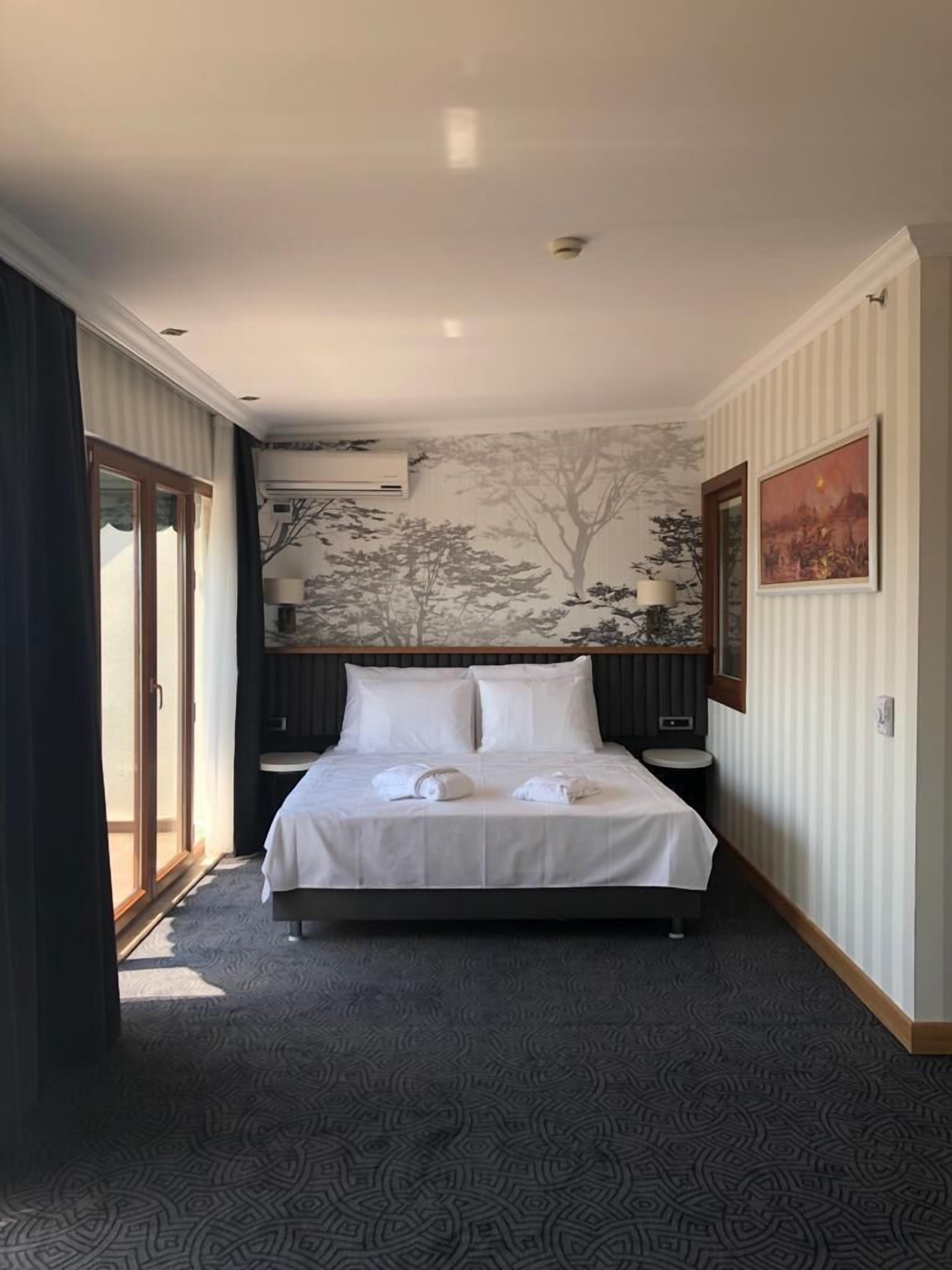 Double Royal Hotel