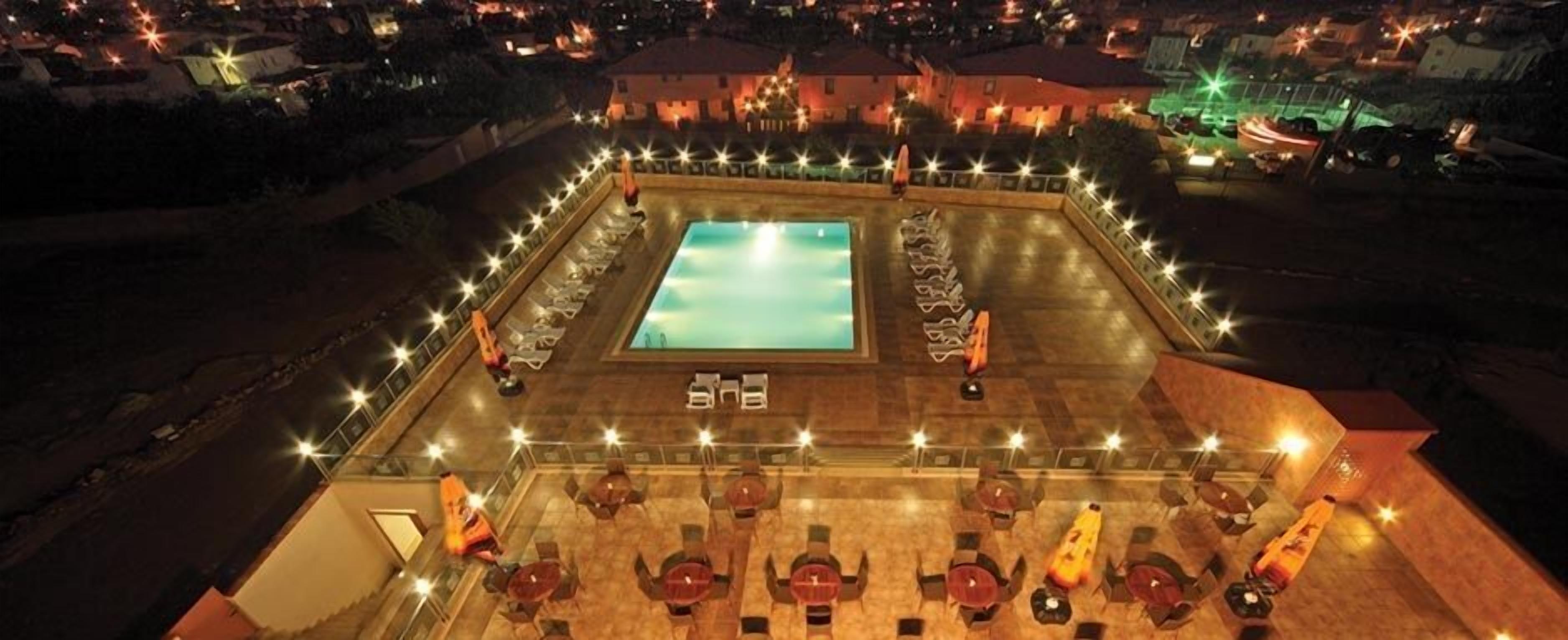 Double Royal Hotel