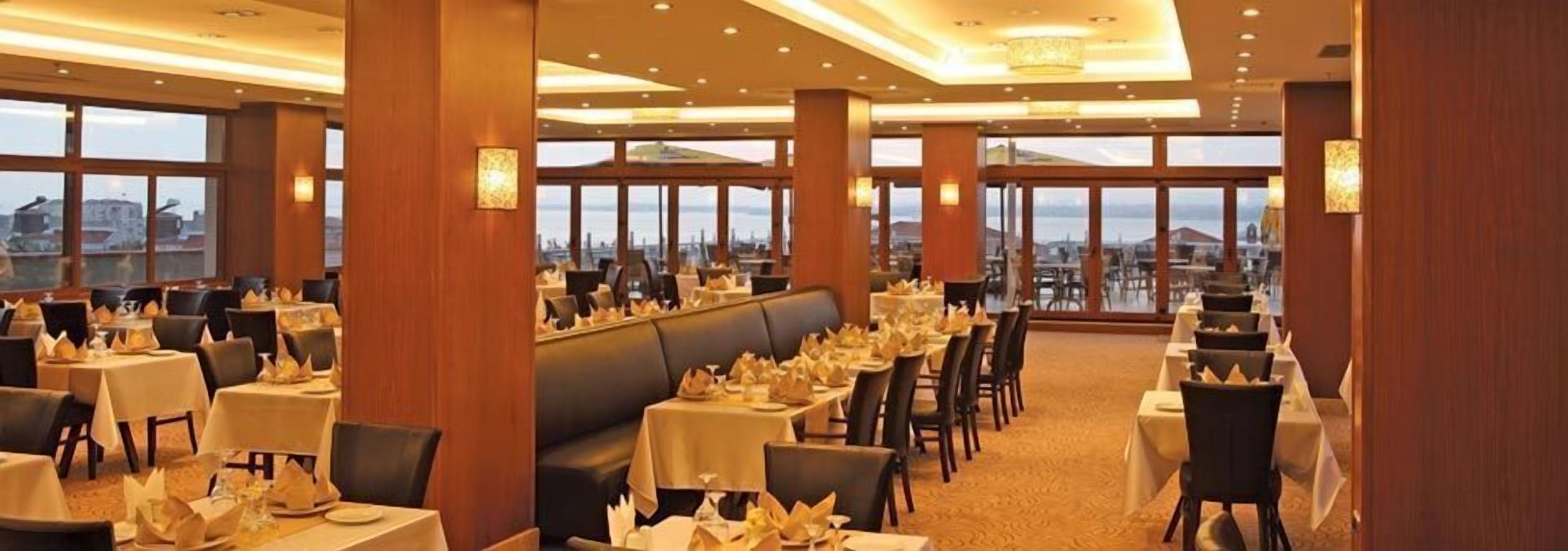 Double Royal Hotel