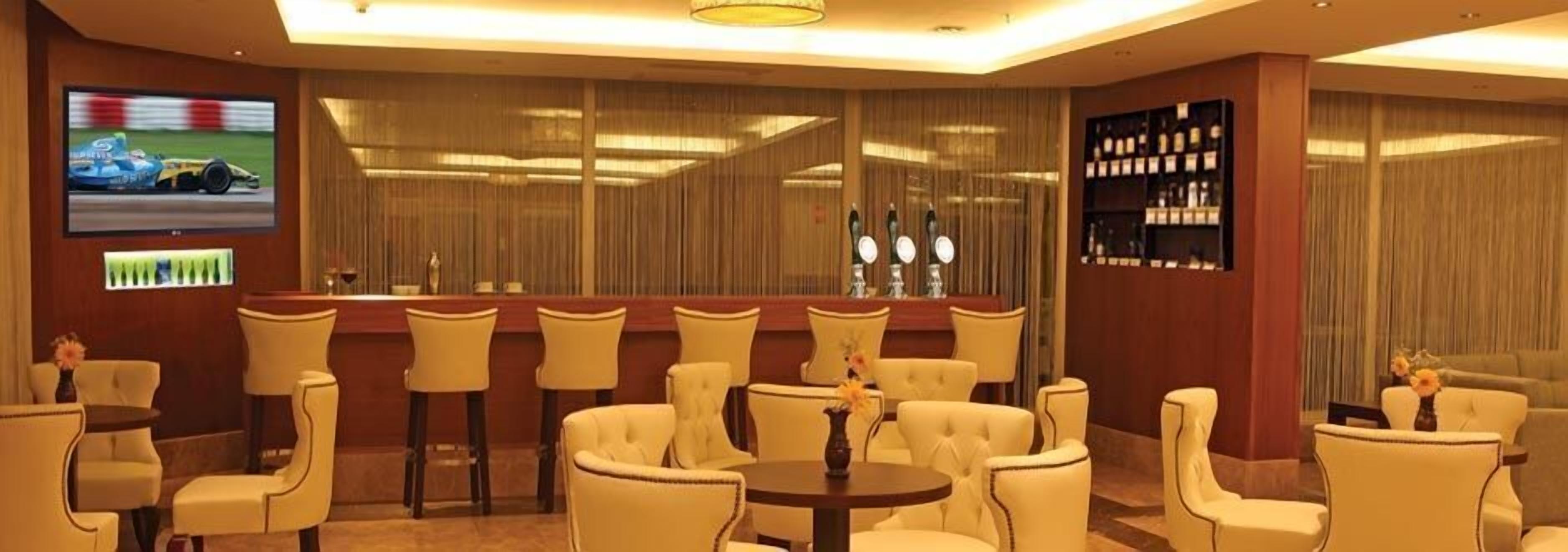 Double Royal Hotel