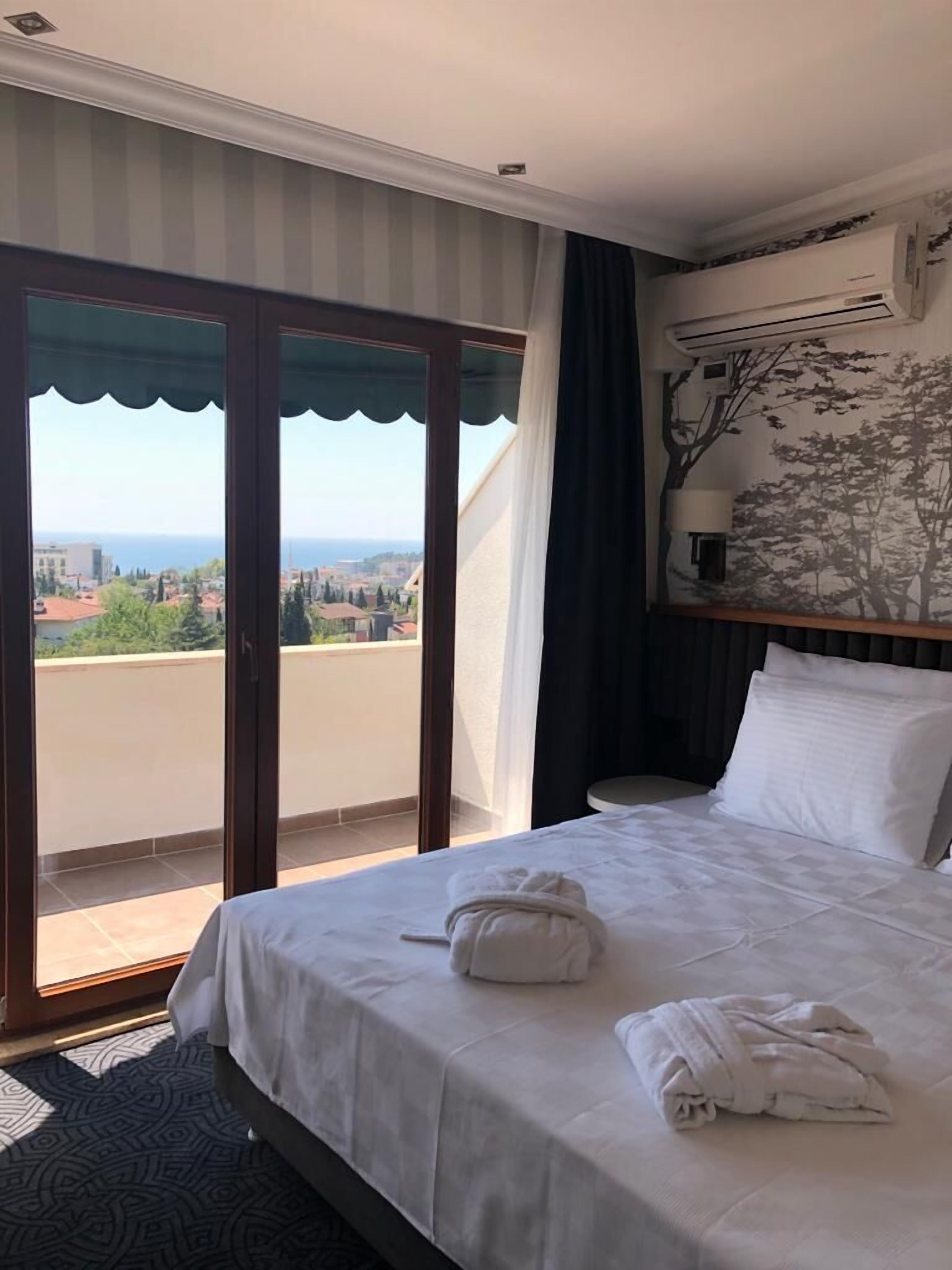 Double Royal Hotel