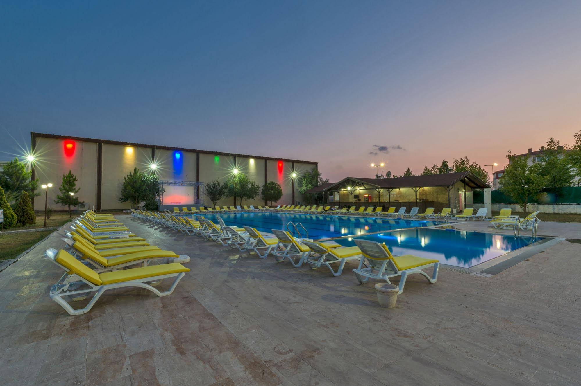 Grand Körfez Hotel