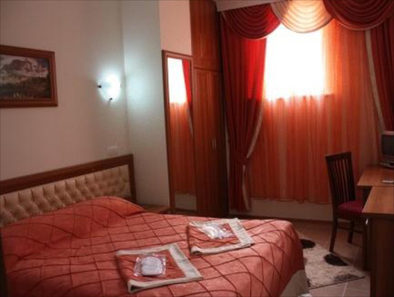 Blackmont Hotel