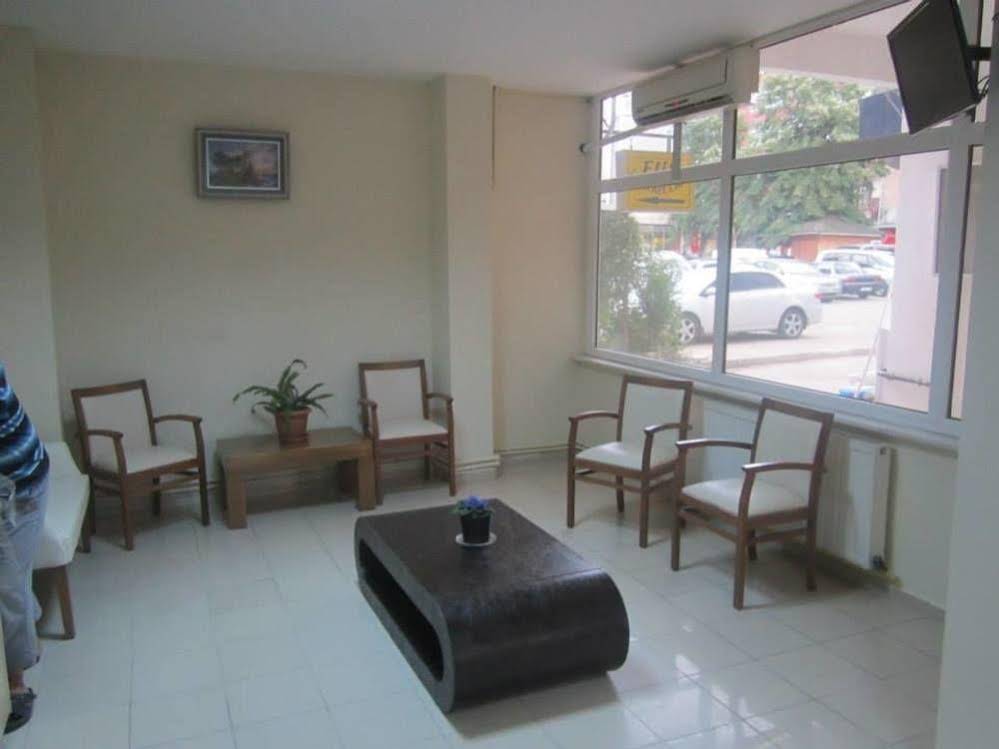 Saral Hotel
